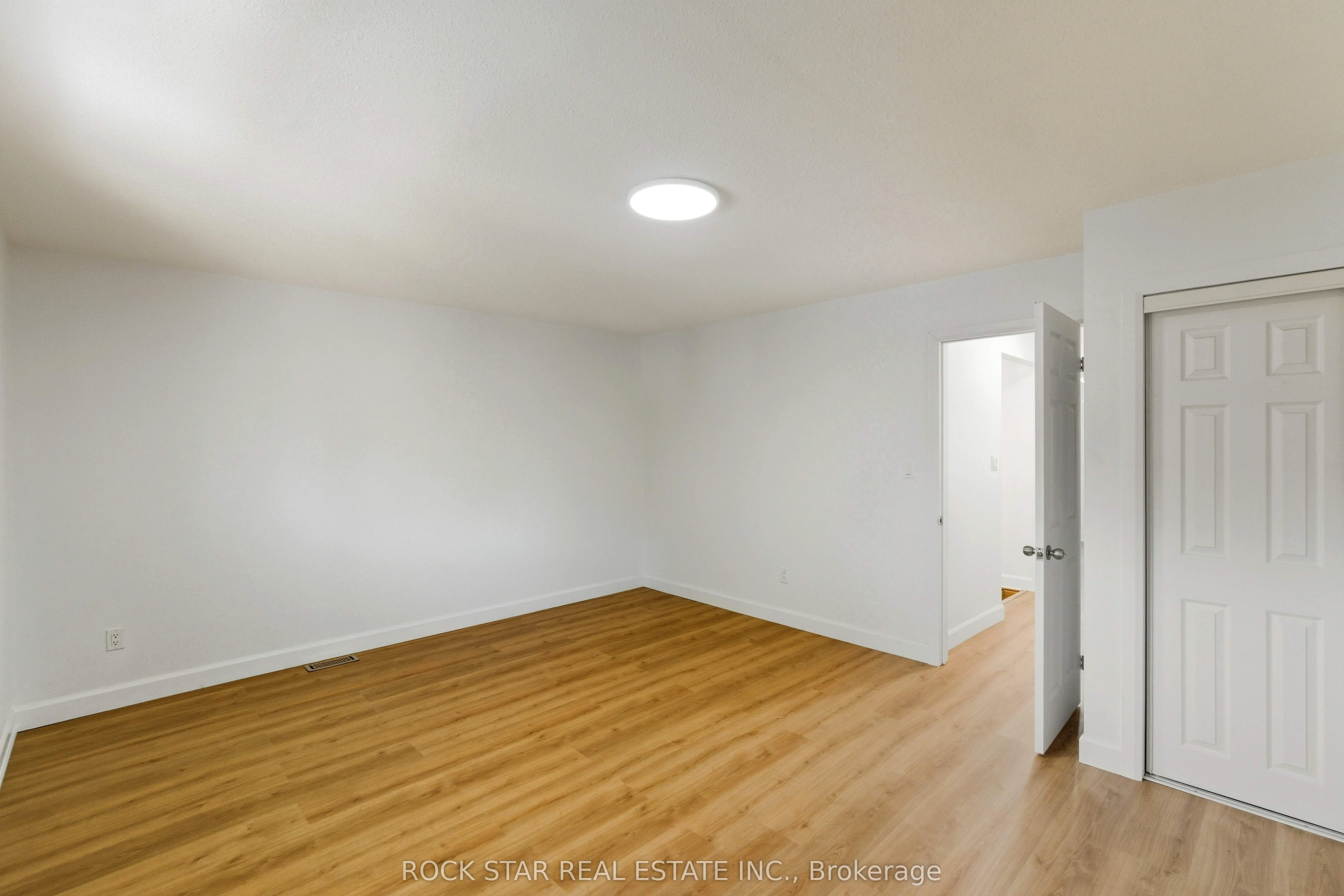 116 Robins Avenue