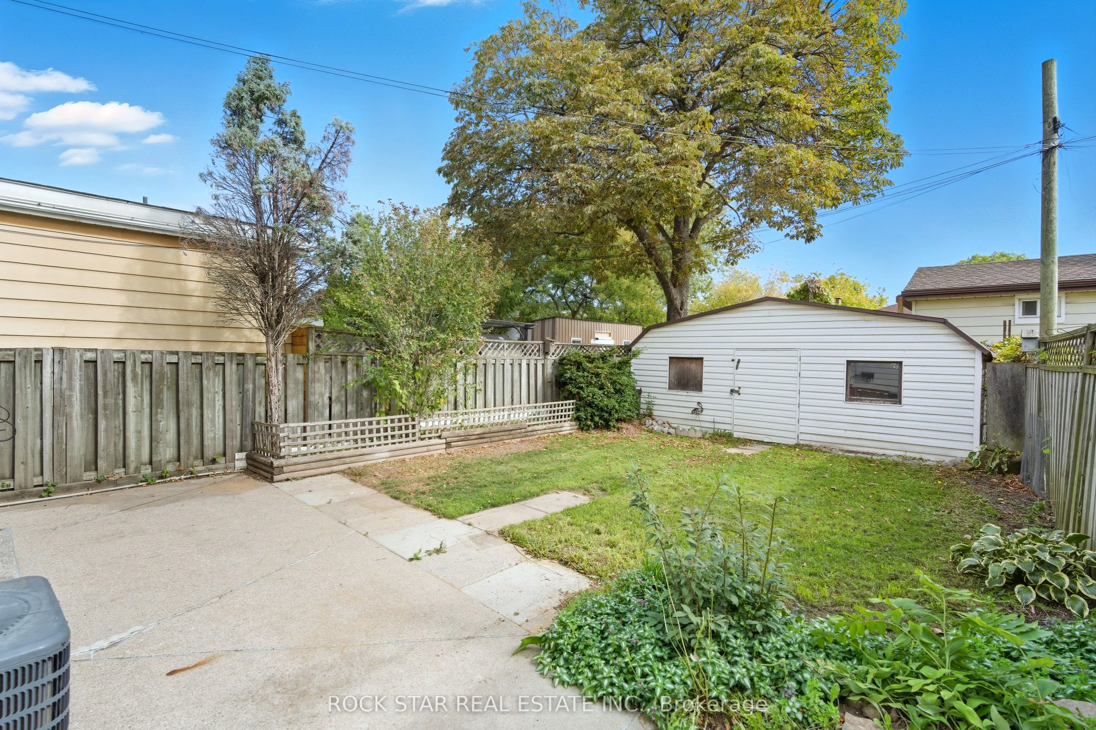 116 Robins Avenue