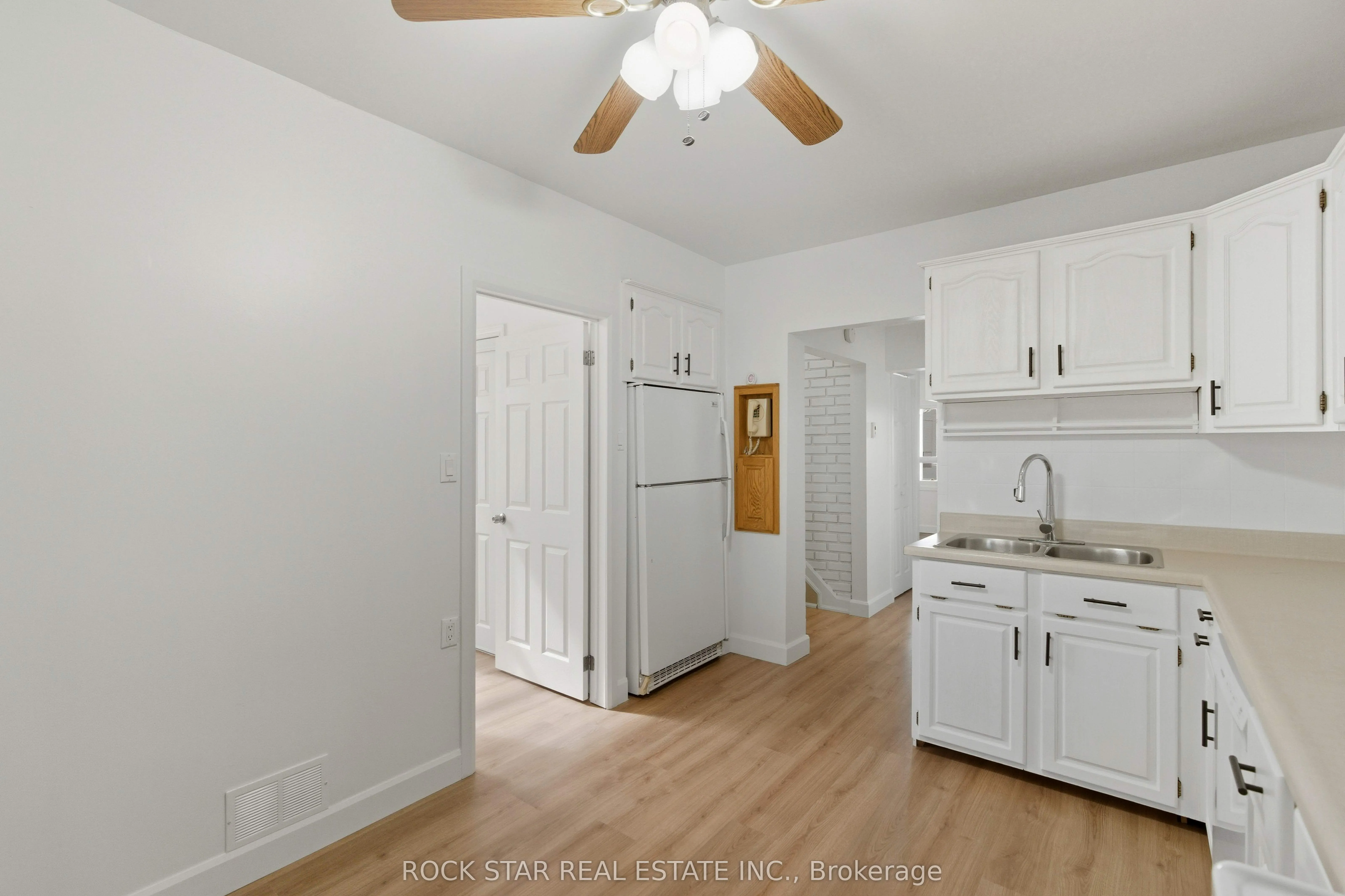 116 Robins Avenue