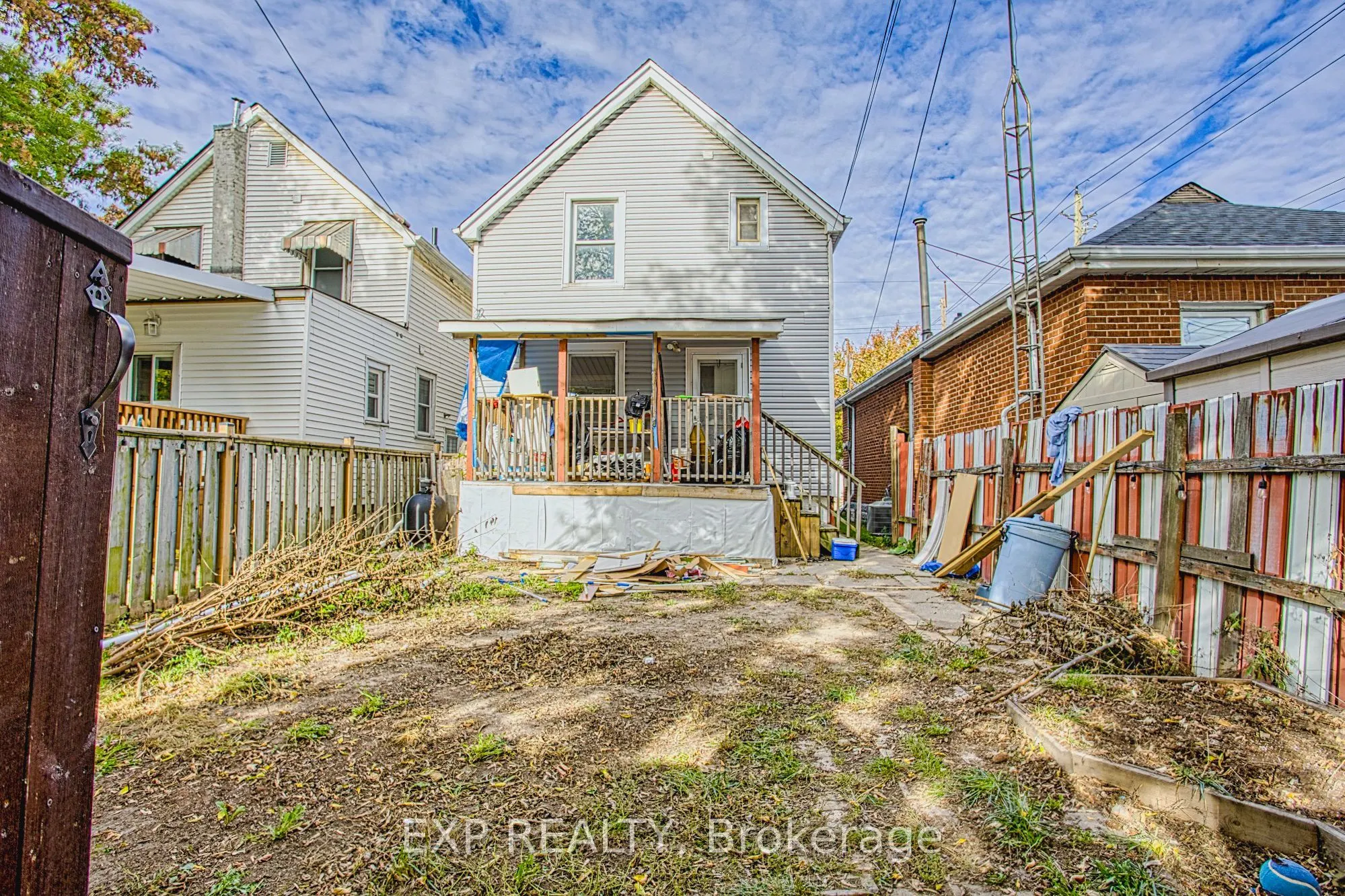 118 Garside Avenue N