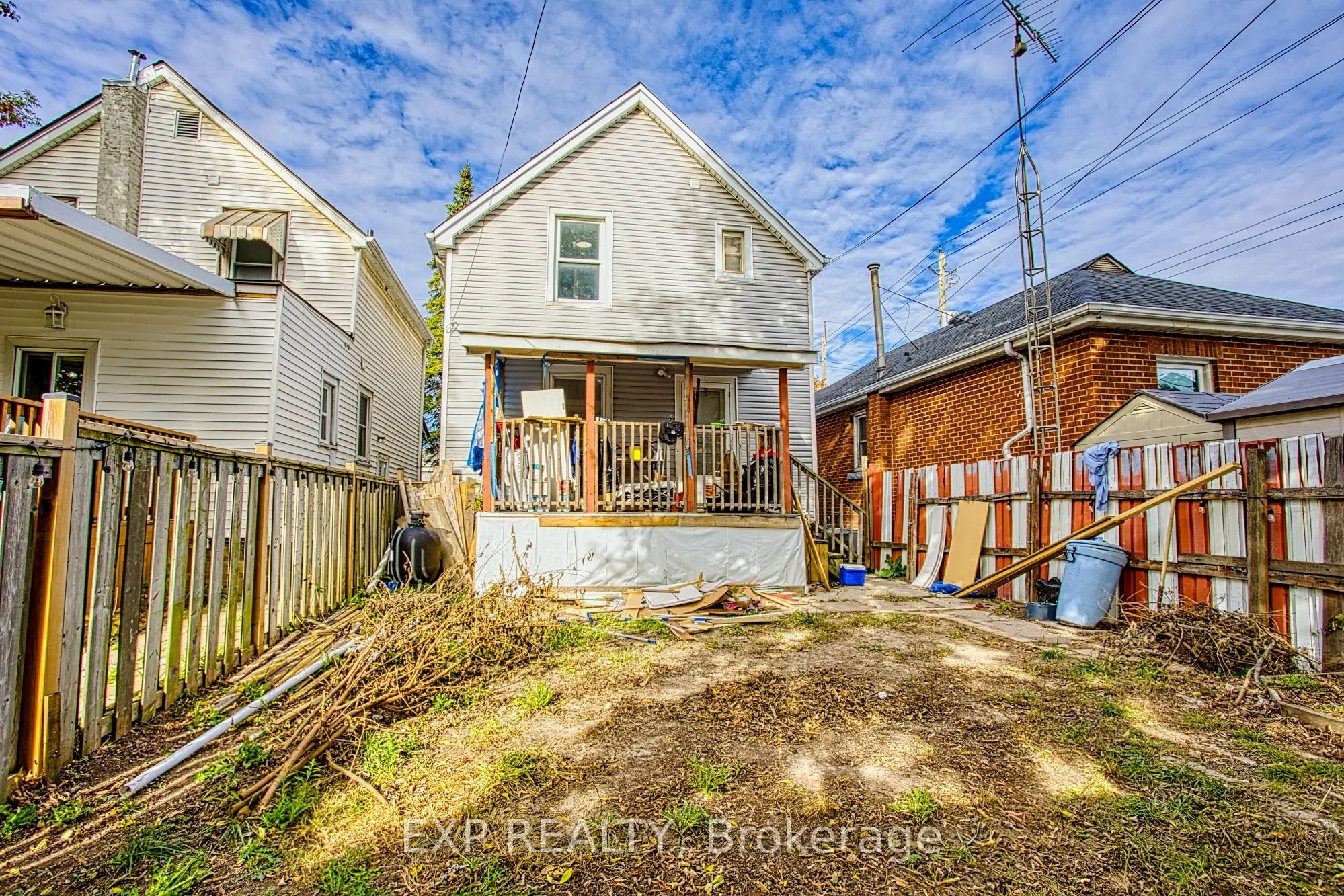 118 Garside Avenue N