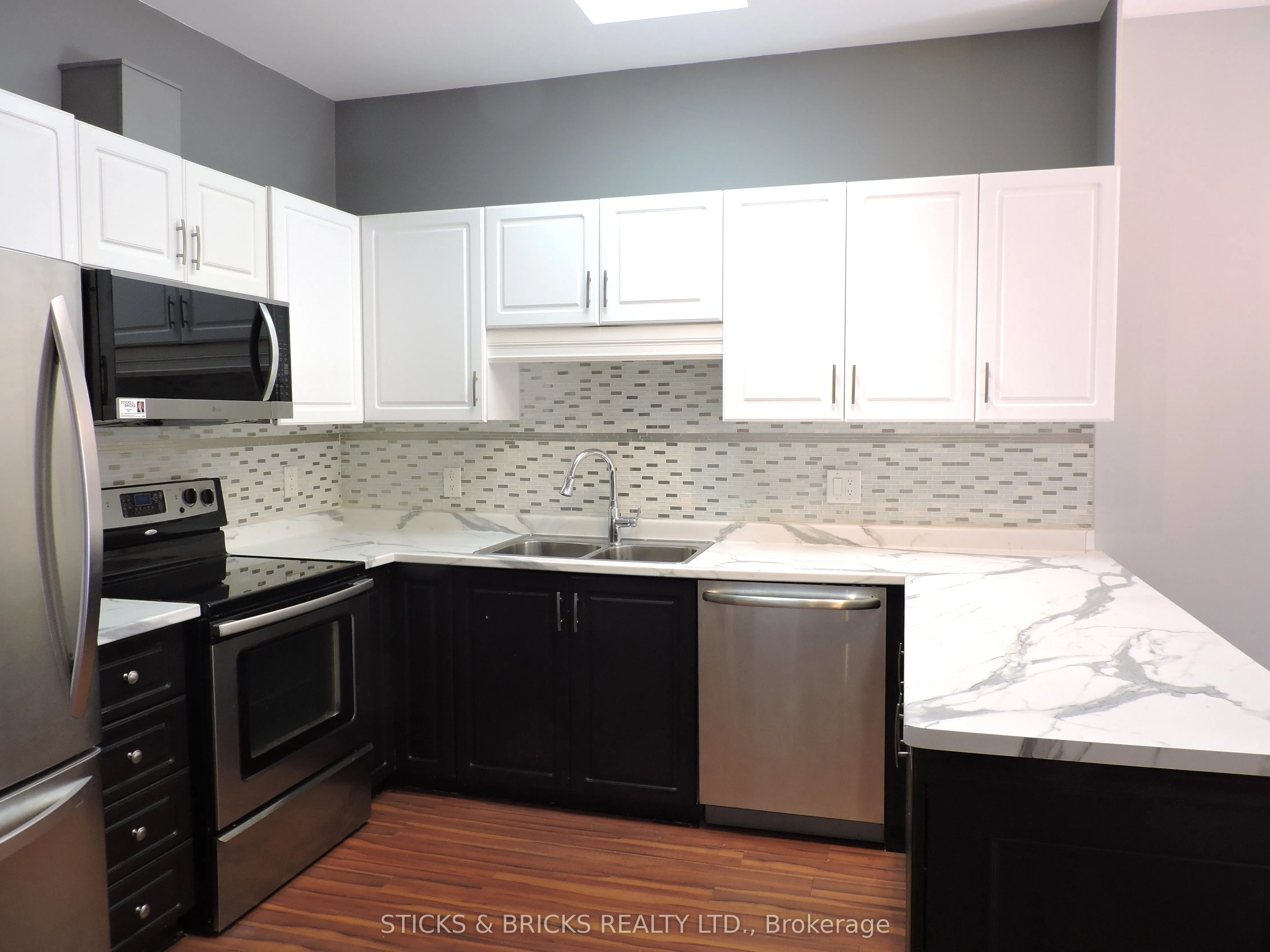 5070 Drummond Road, #27
