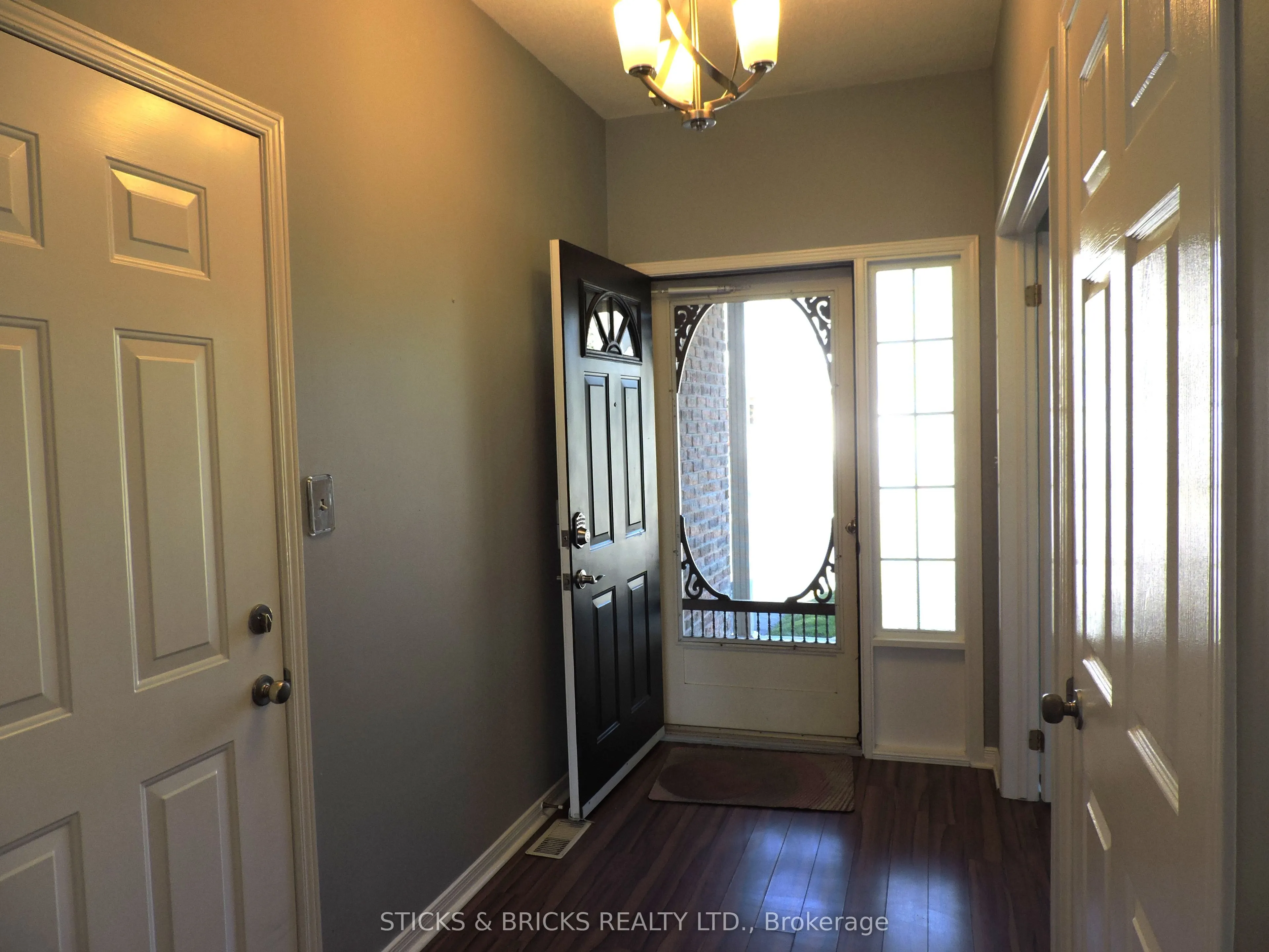 5070 Drummond Road, #27
