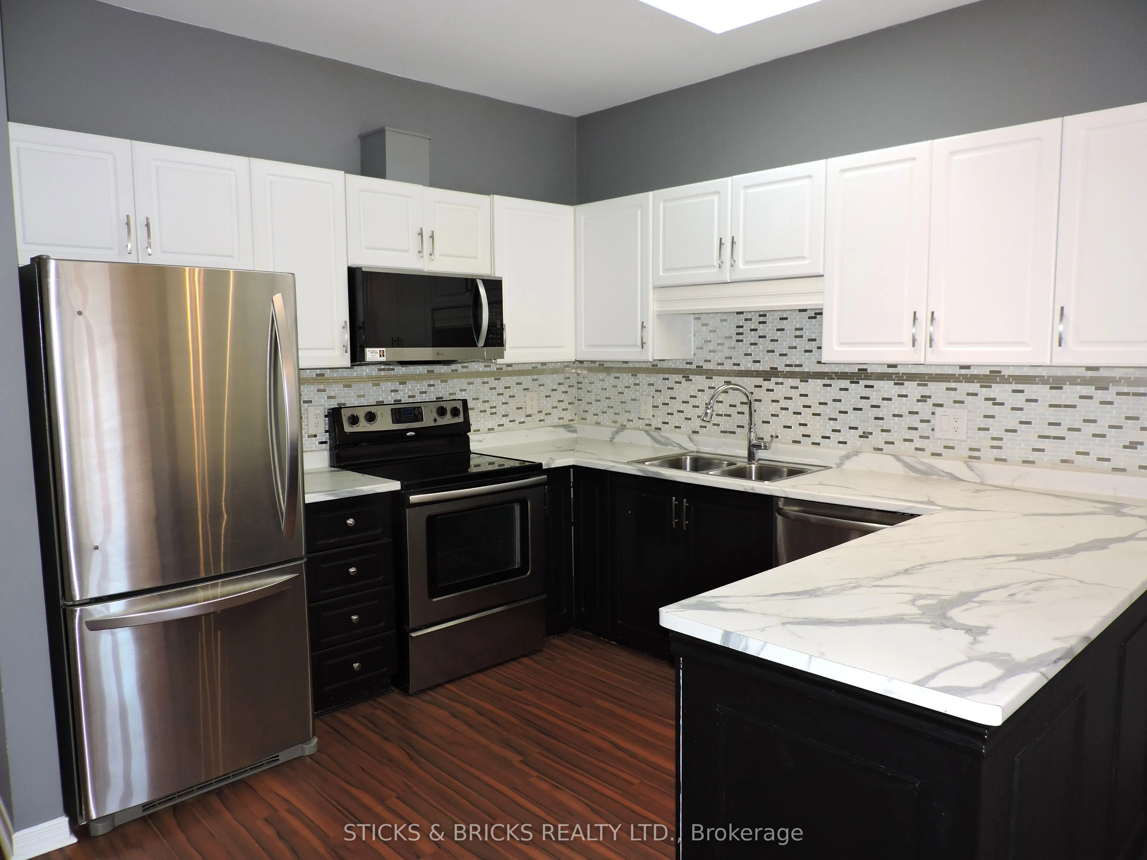 5070 Drummond Road, #27