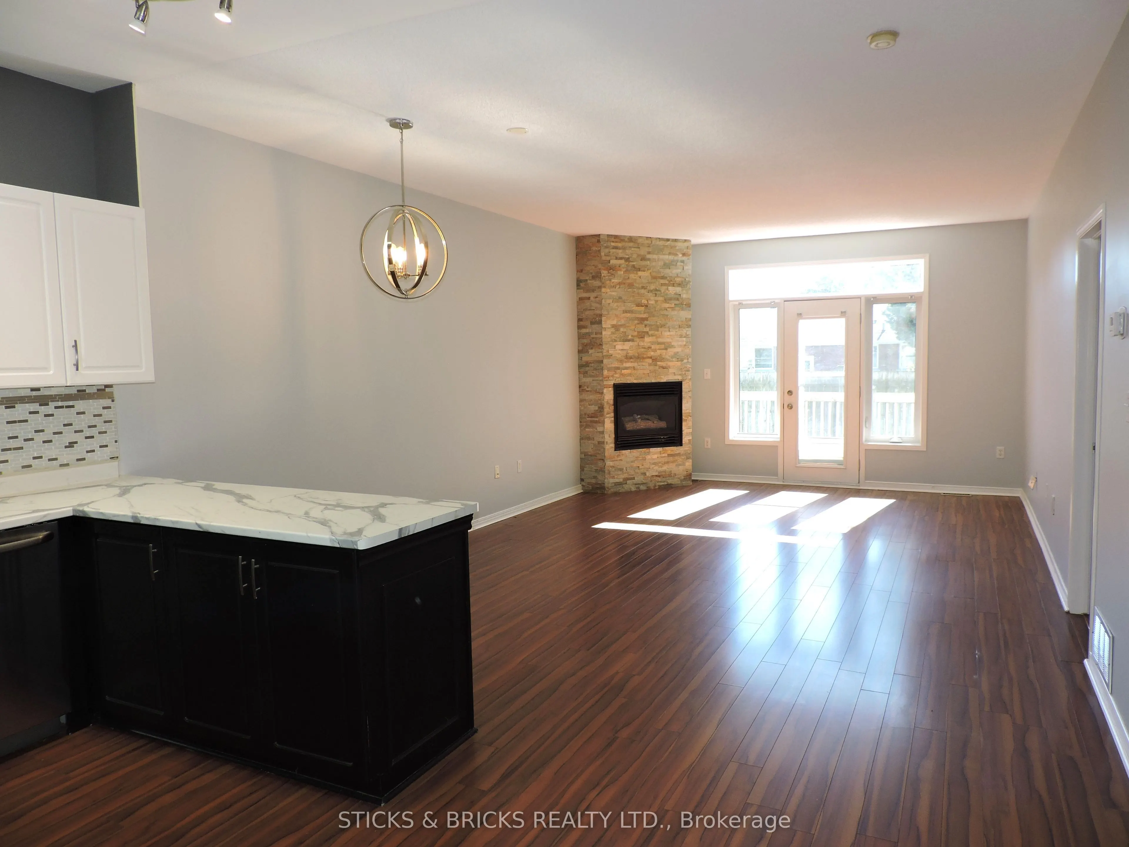 5070 Drummond Road, #27