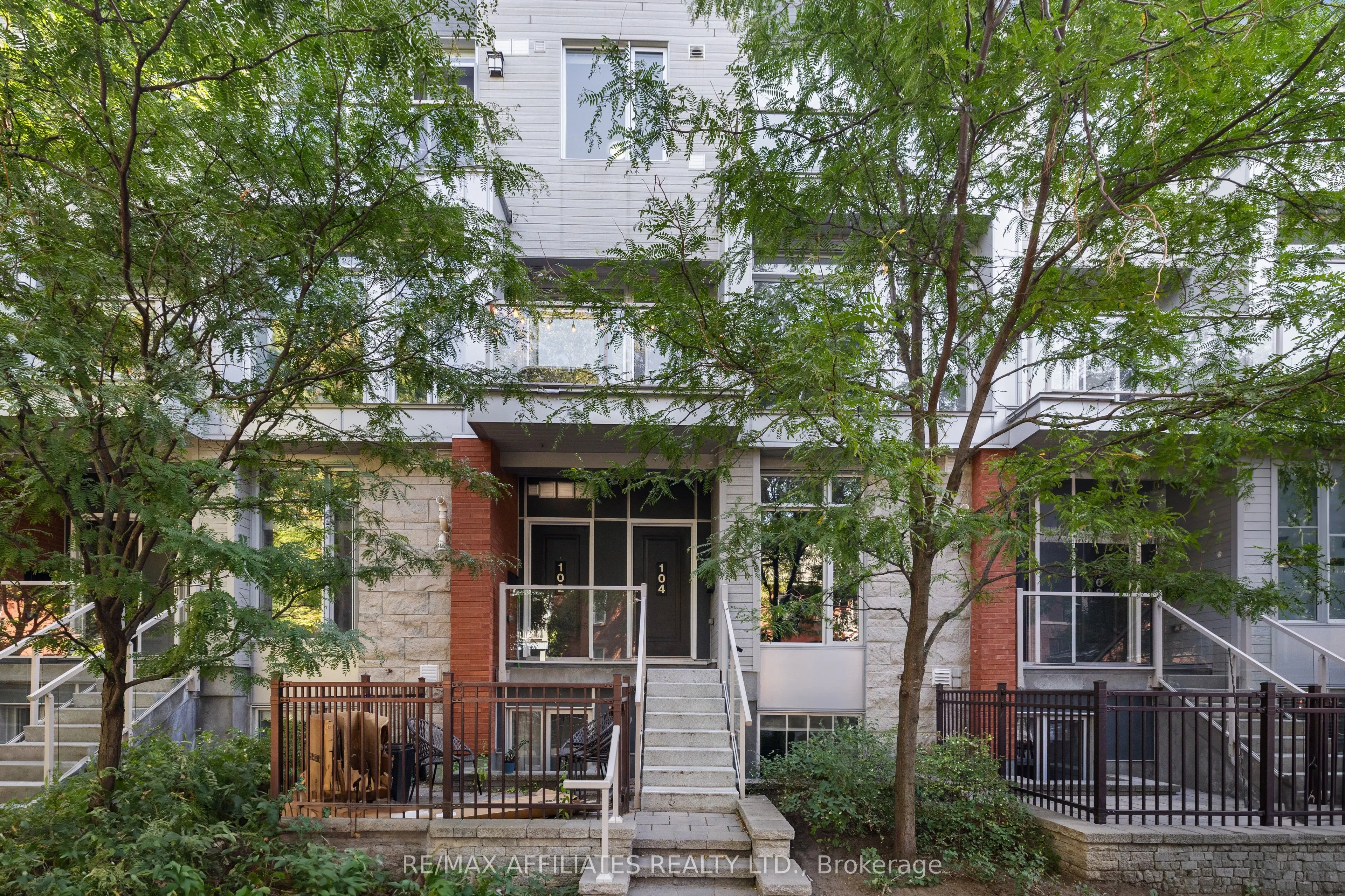 104 Holmwood Avenue, #4