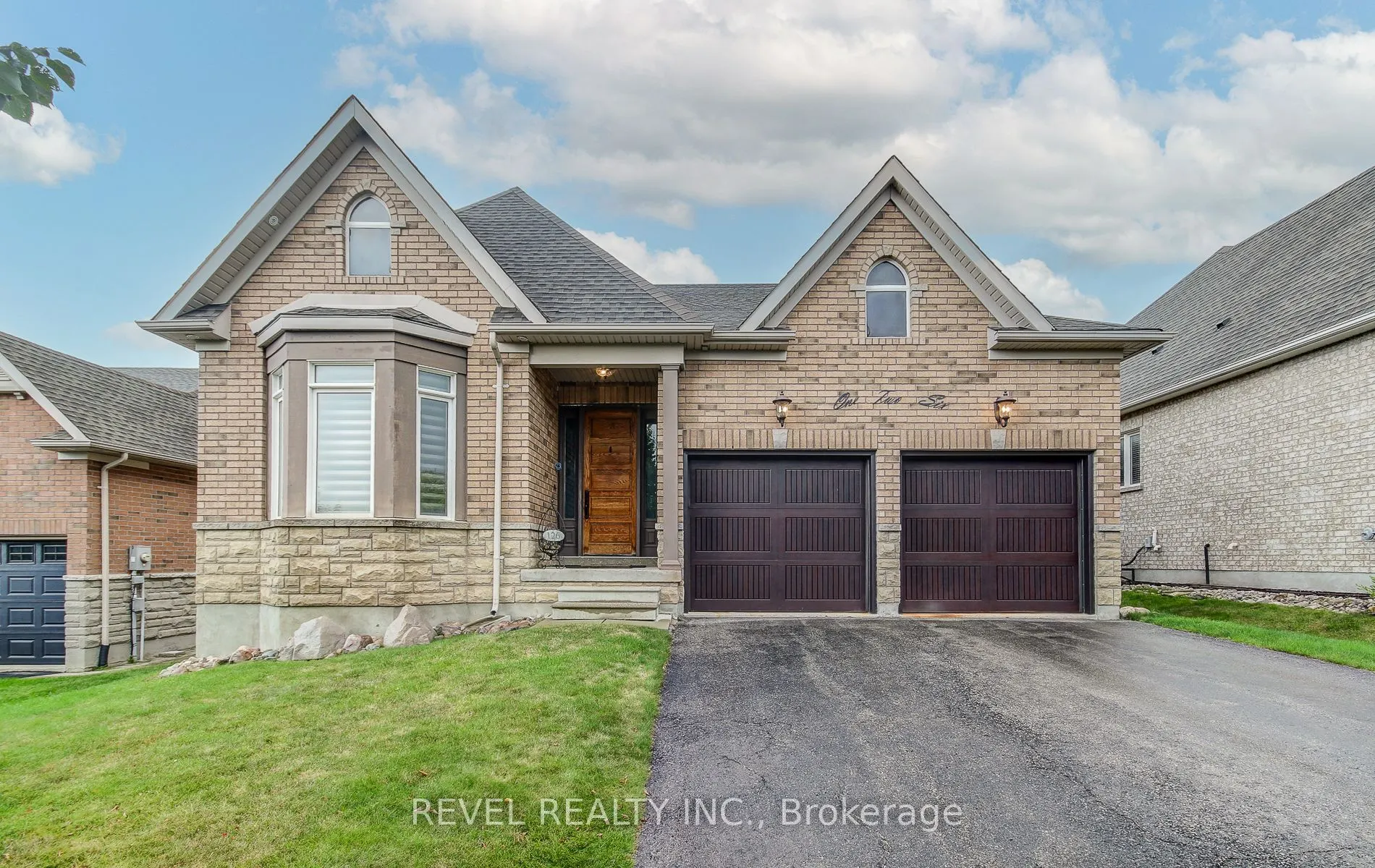 126 Aberfoyle Mill Crescent