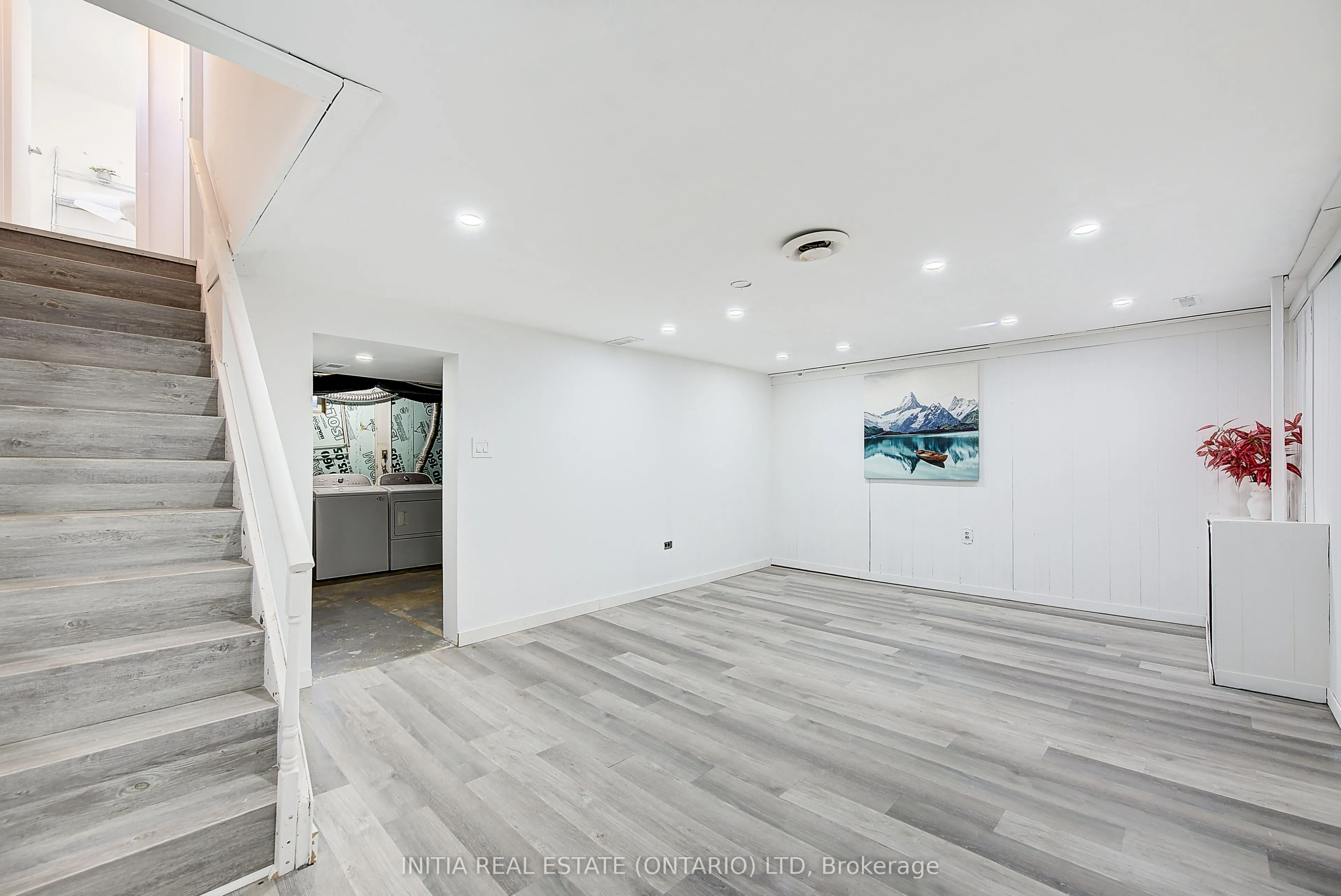 1407 Jalna Boulevard