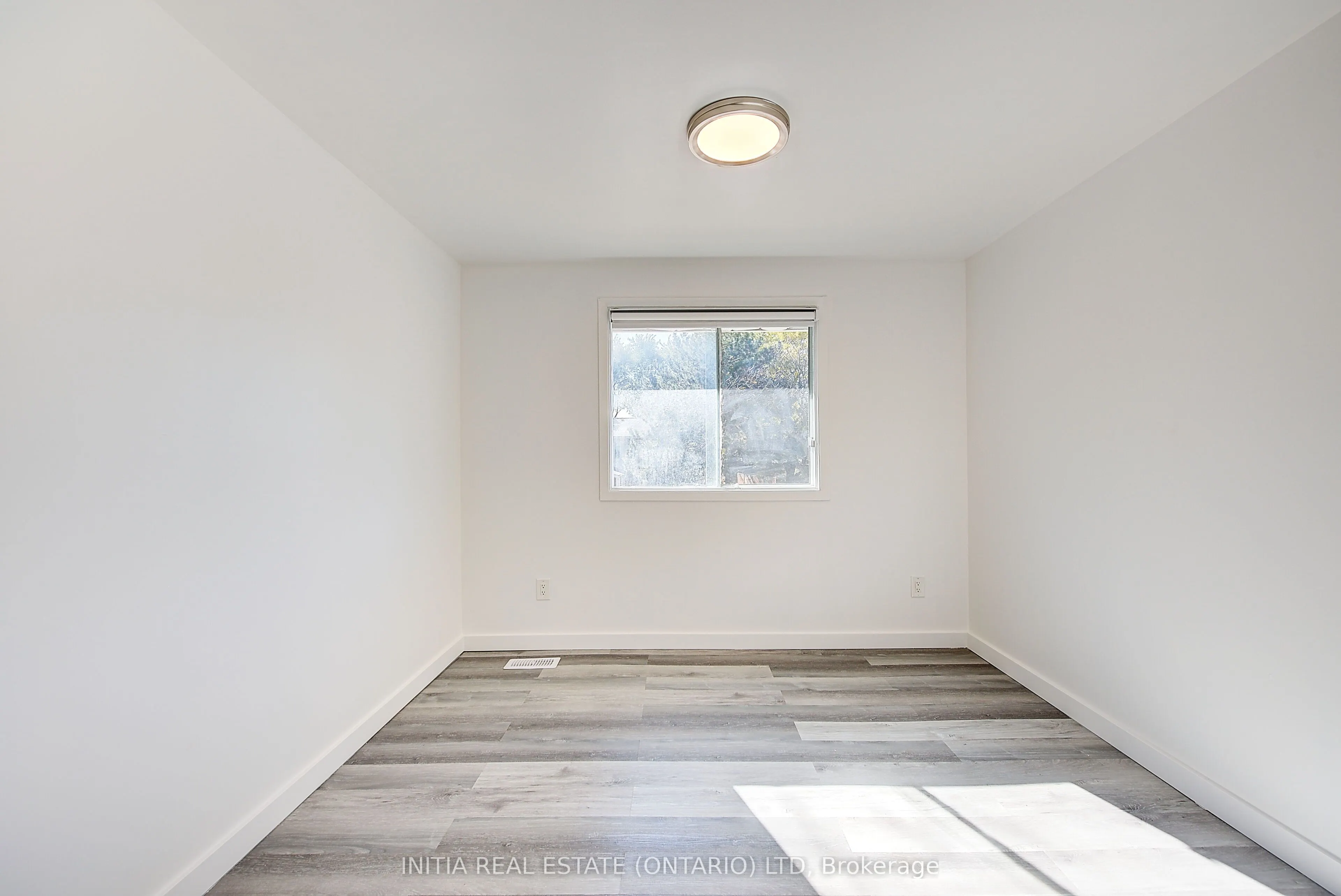 1407 Jalna Boulevard