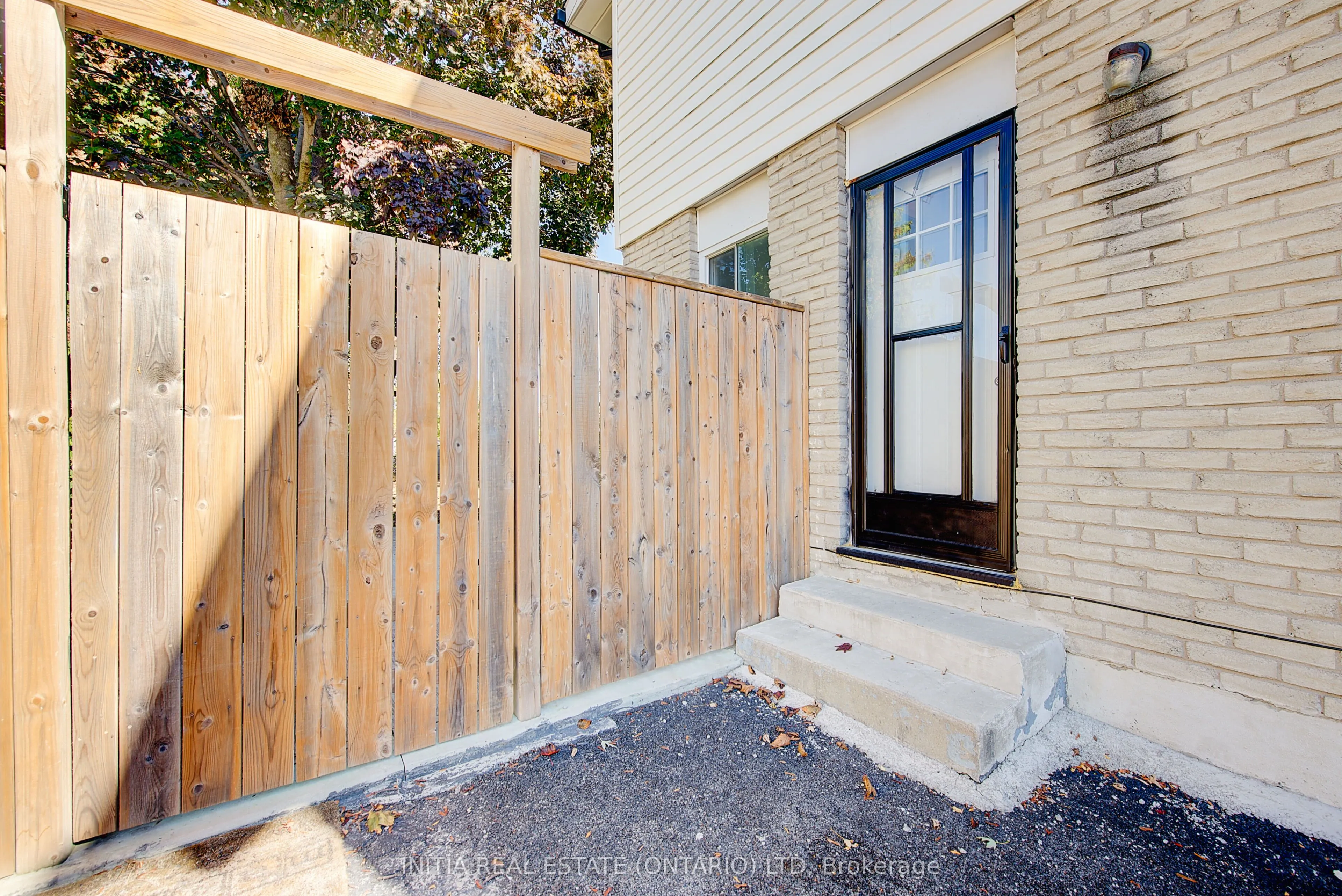 1407 Jalna Boulevard
