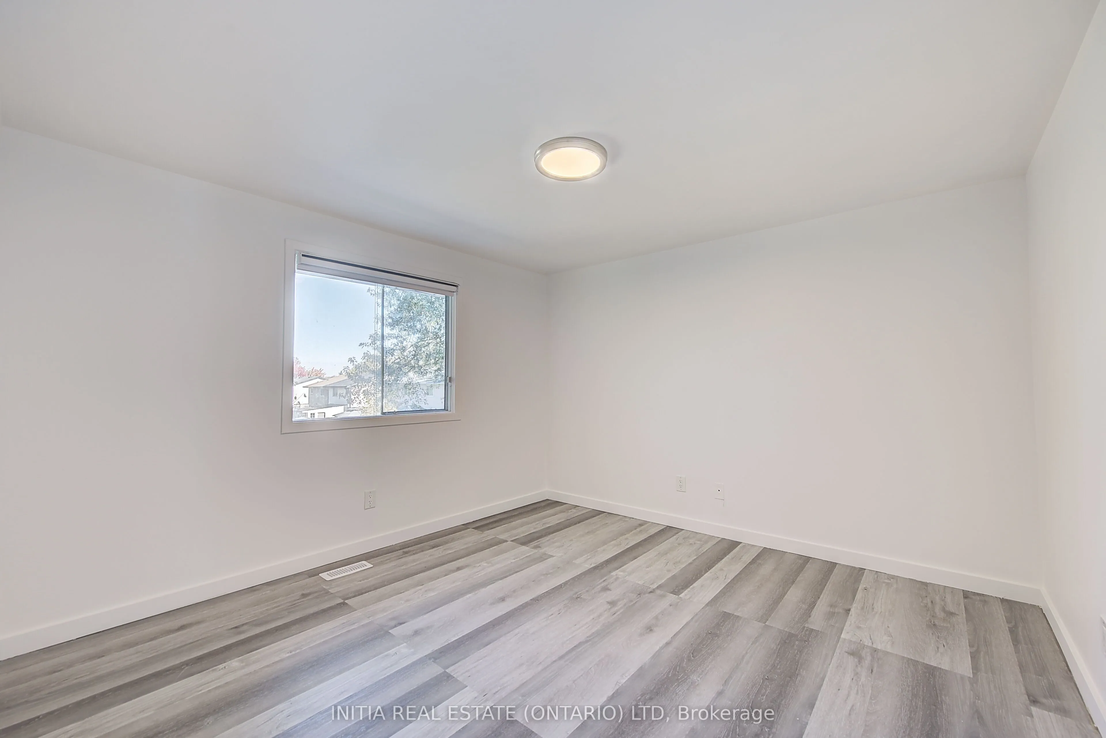 1407 Jalna Boulevard