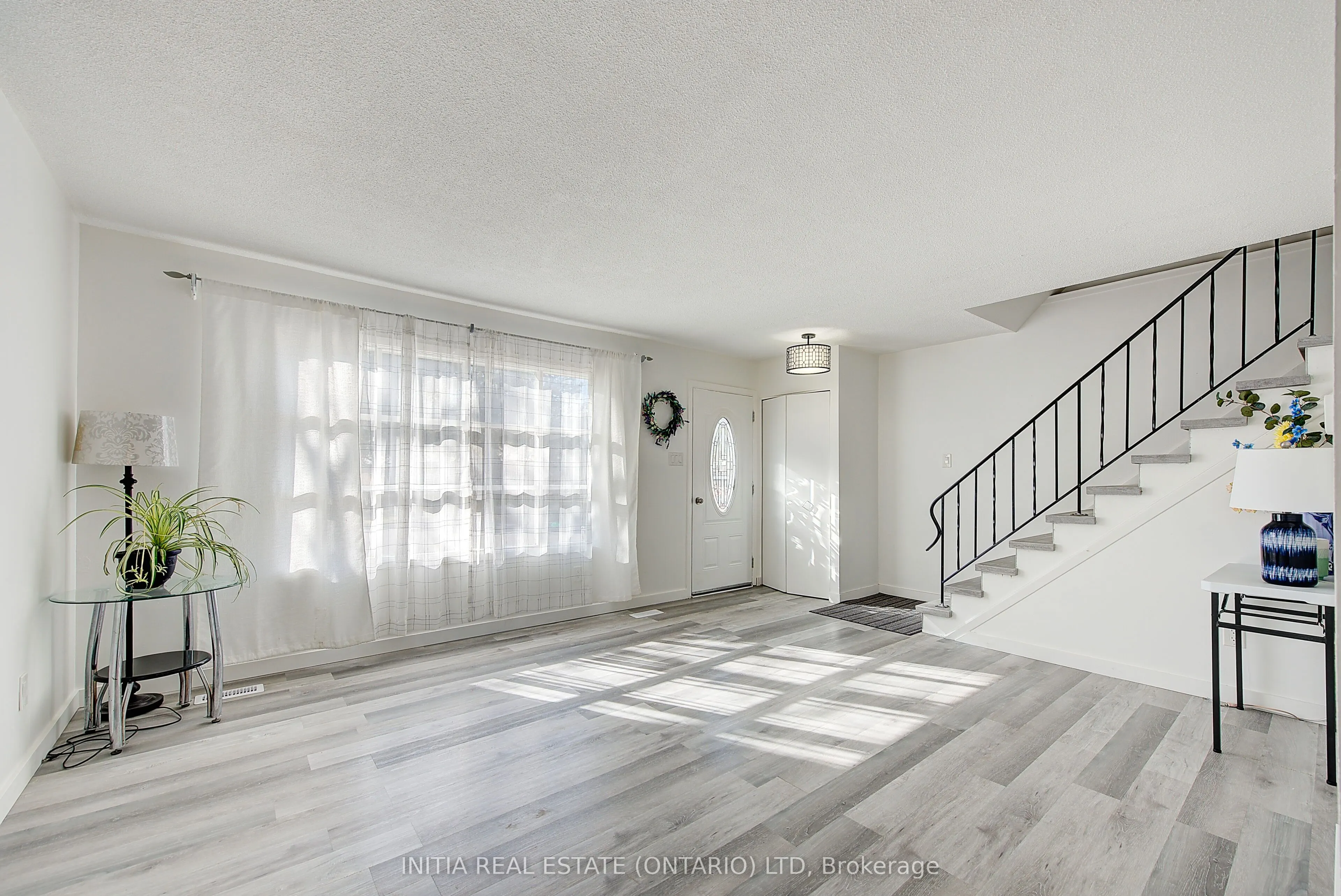 1407 Jalna Boulevard