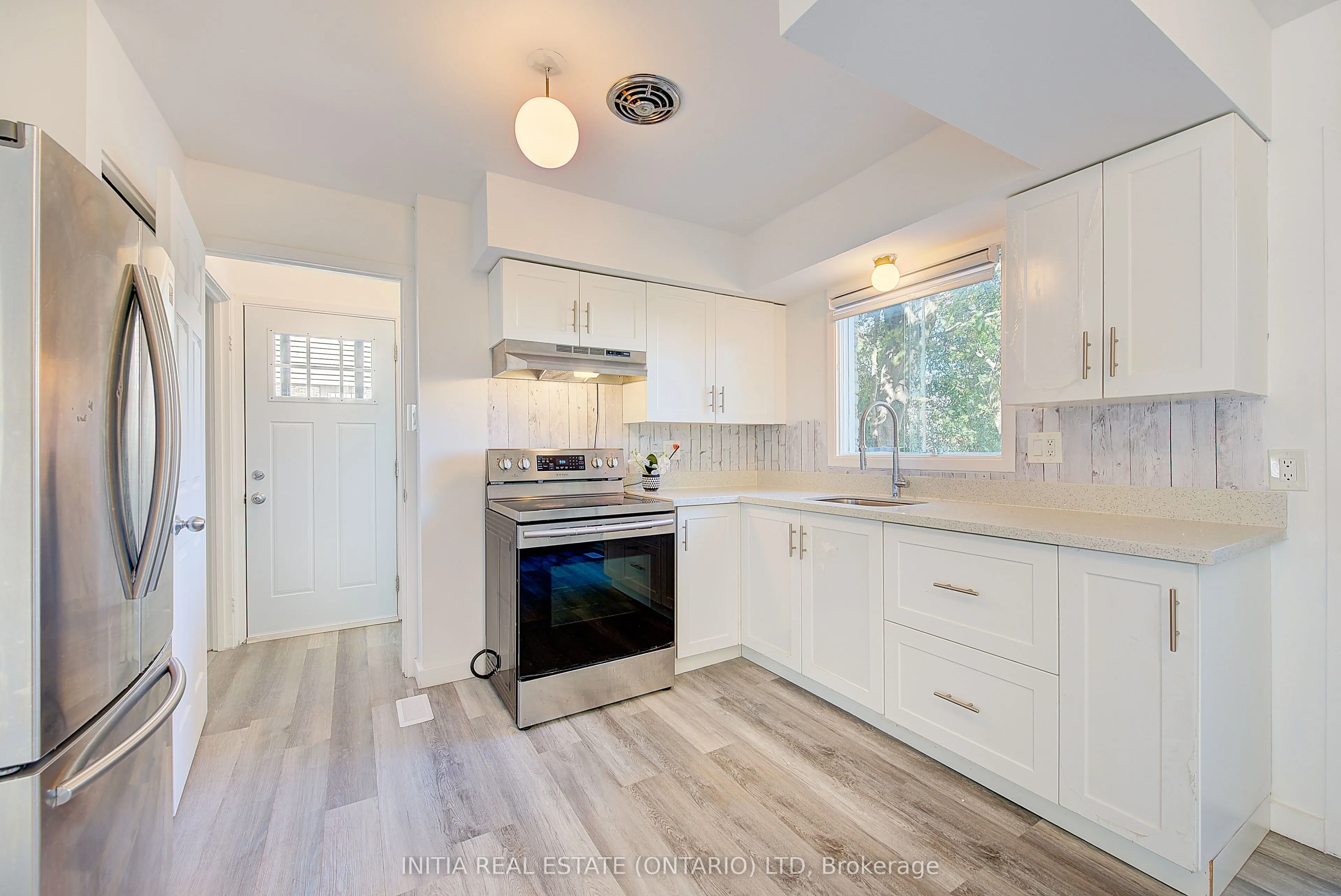 1407 Jalna Boulevard