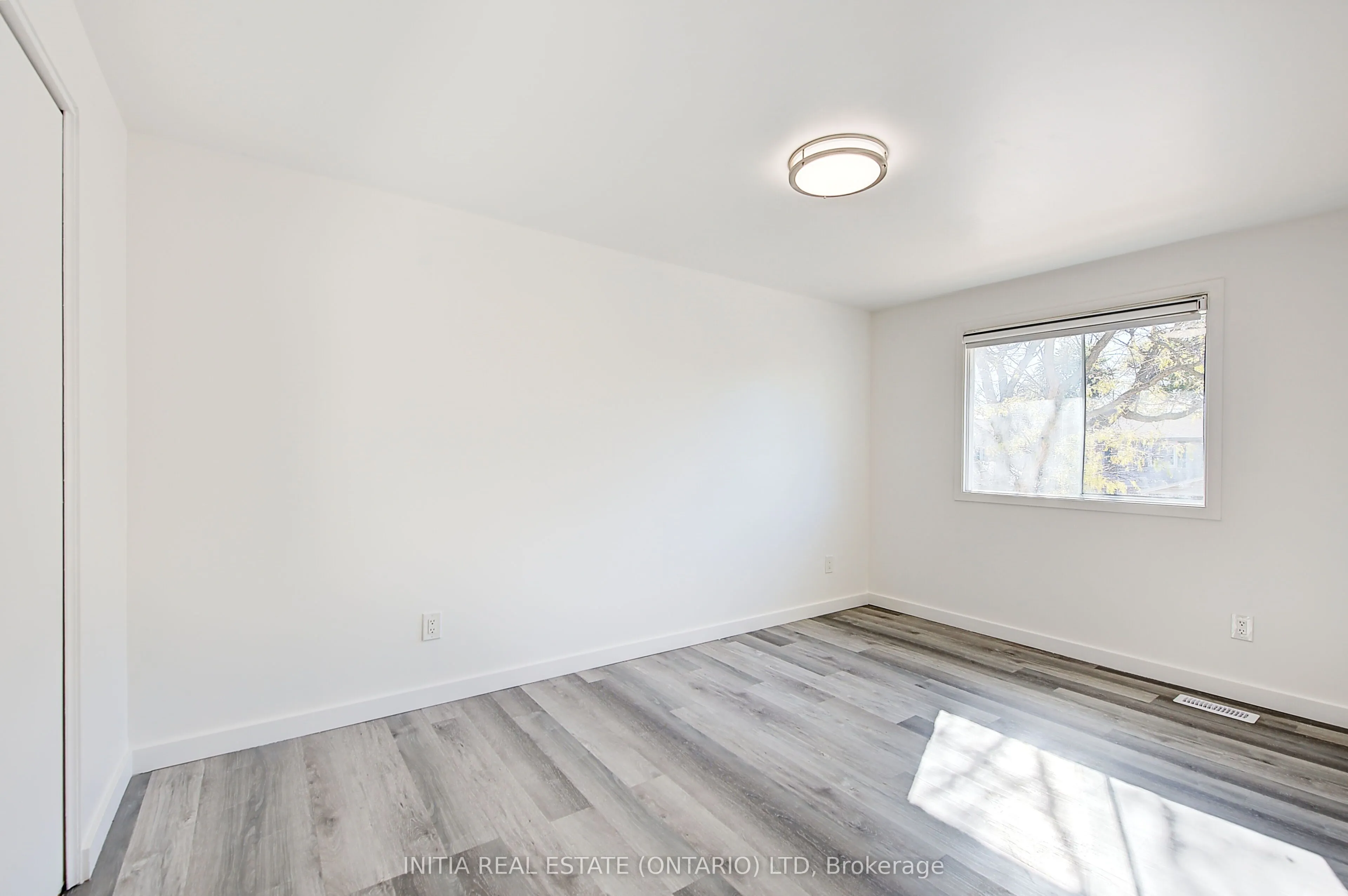 1407 Jalna Boulevard