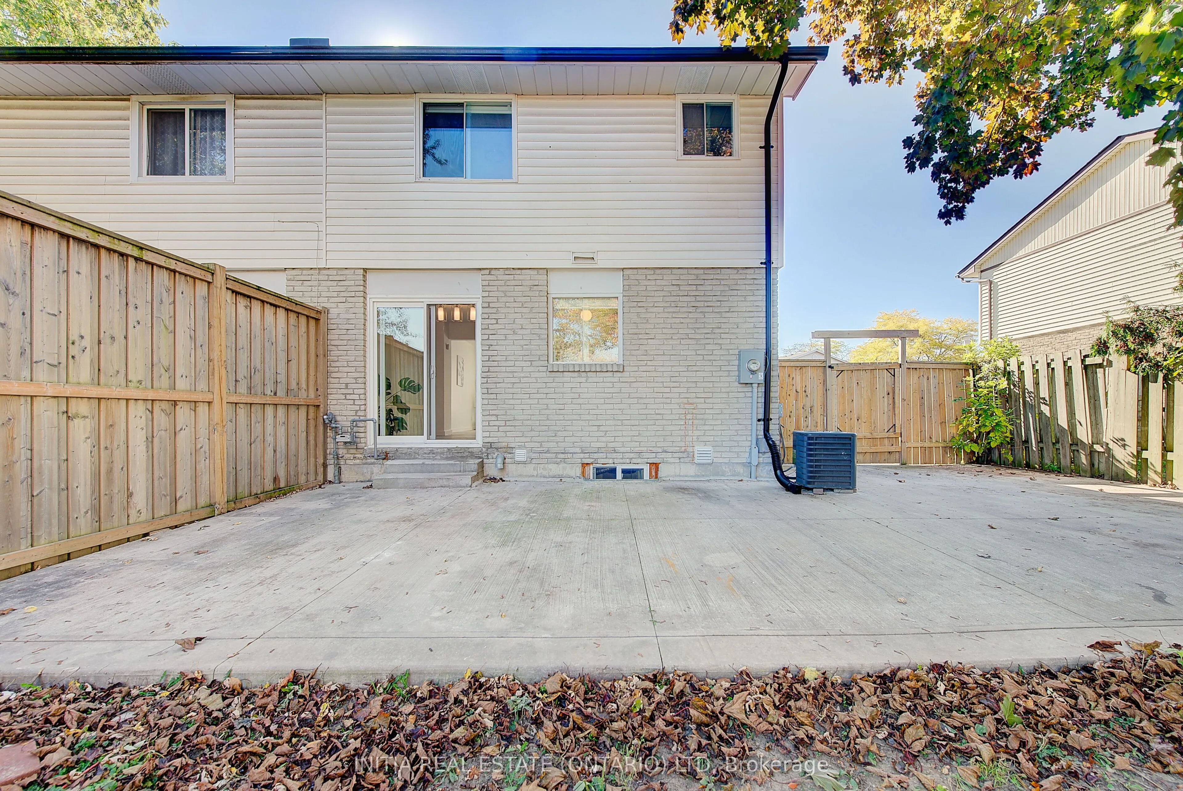 1407 Jalna Boulevard