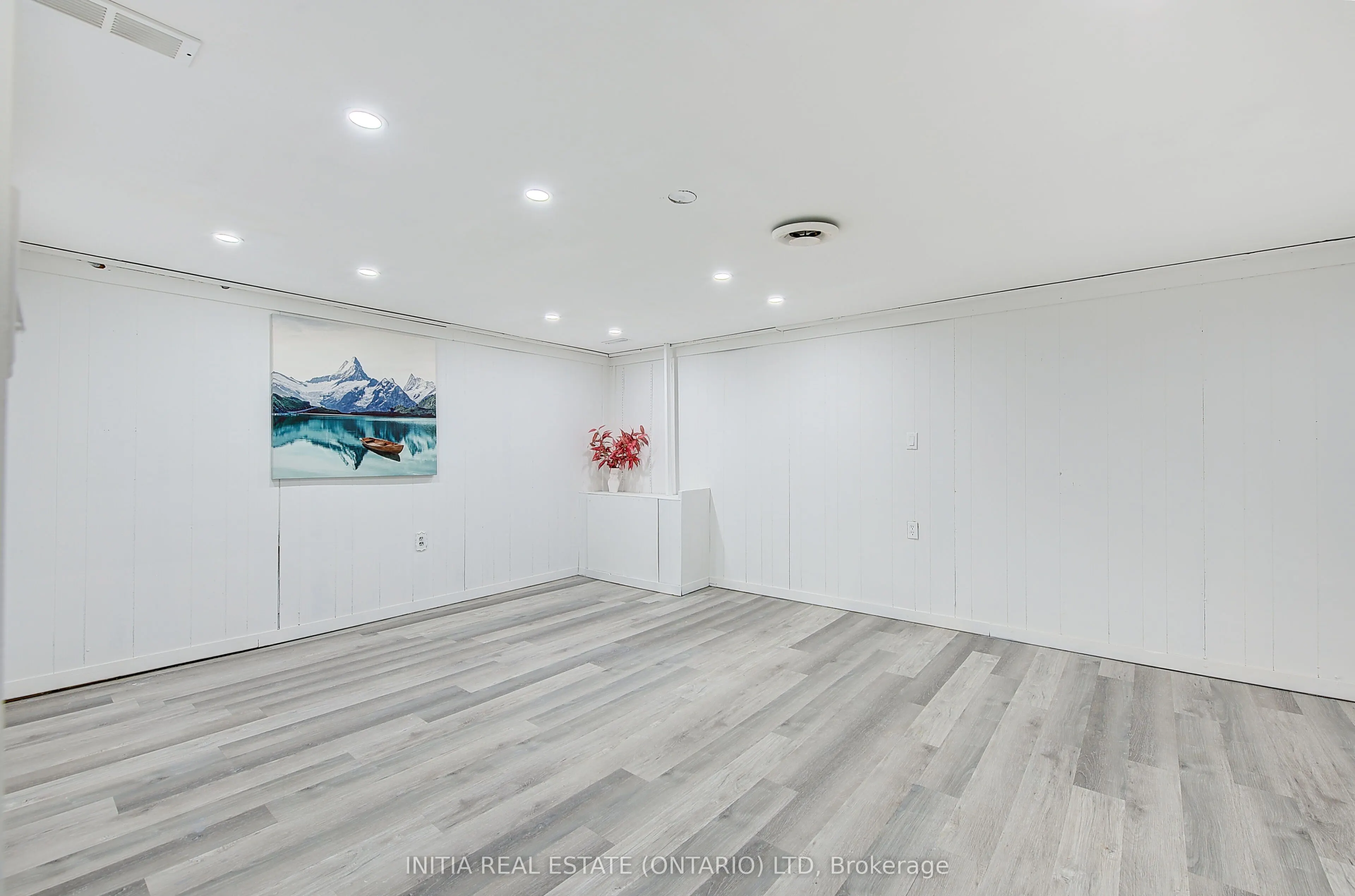 1407 Jalna Boulevard