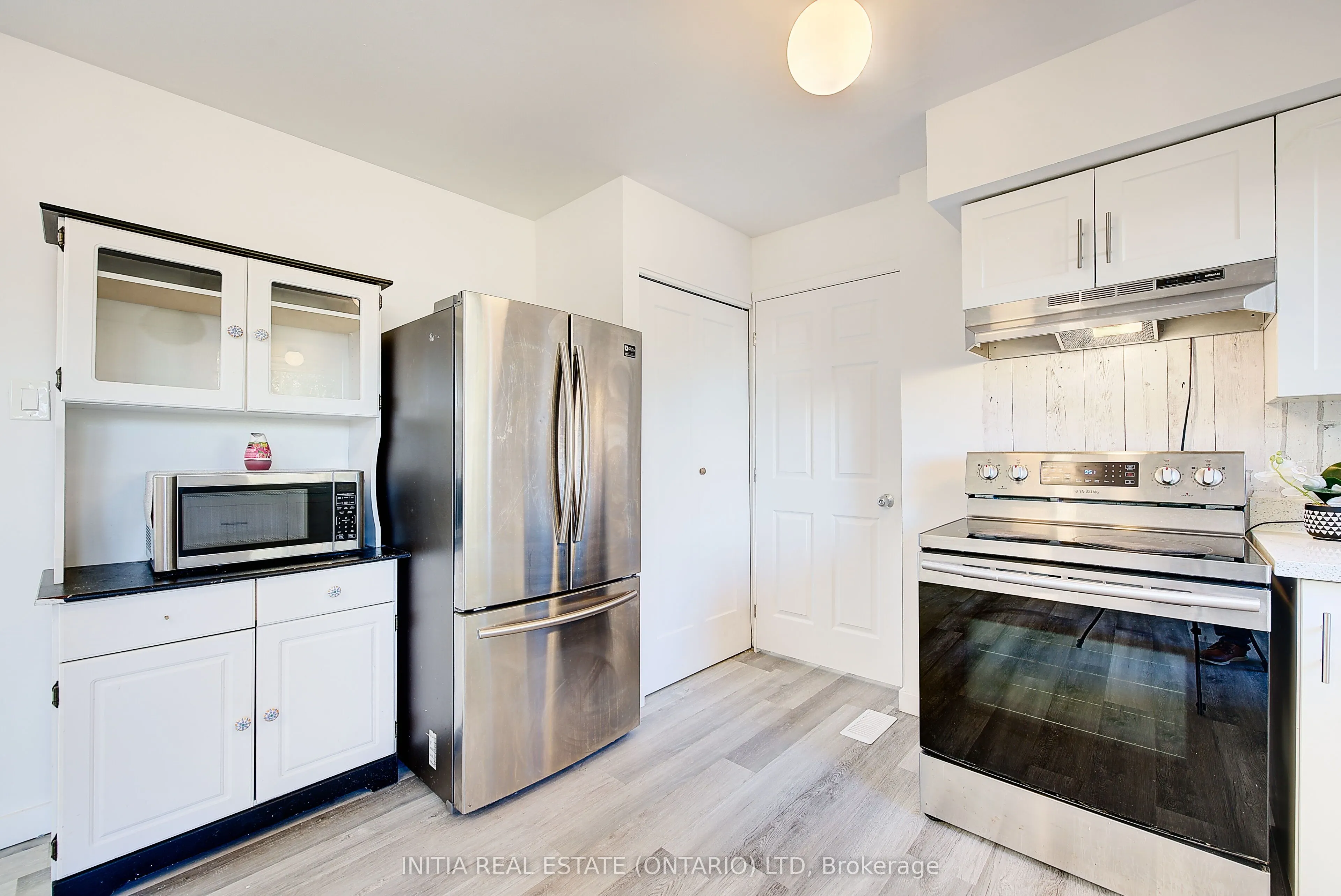 1407 Jalna Boulevard