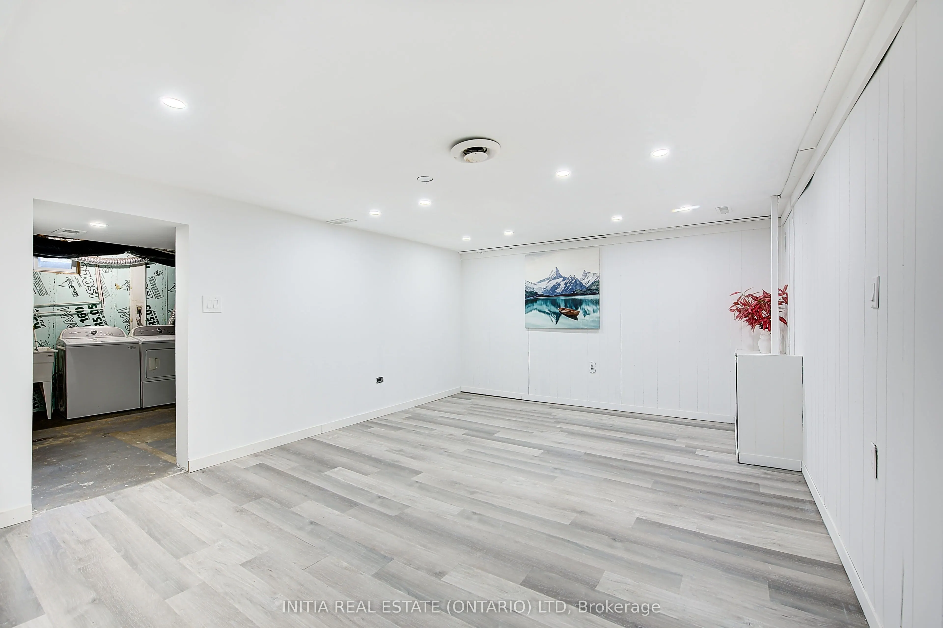 1407 Jalna Boulevard