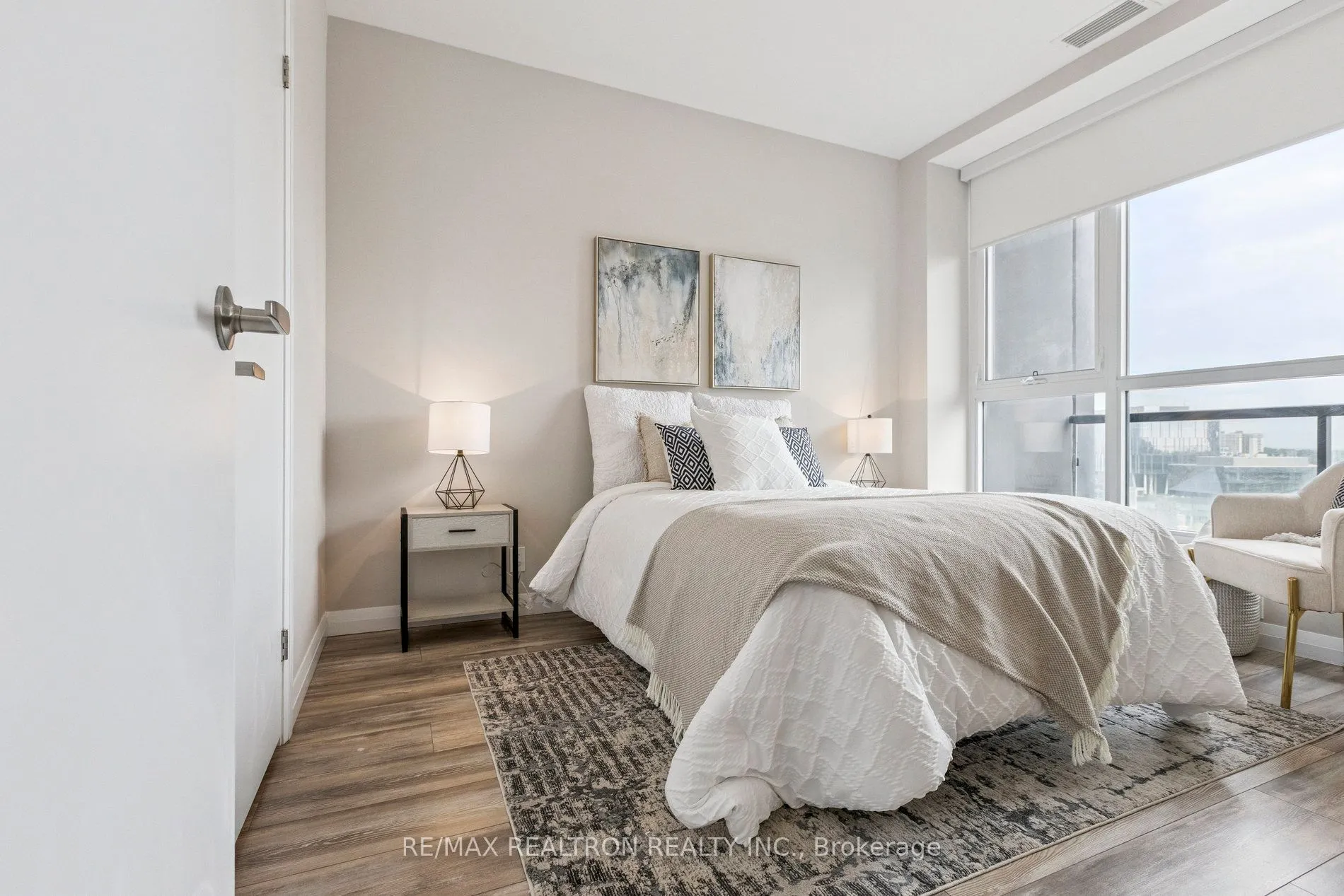 104 Garment Street, #1310