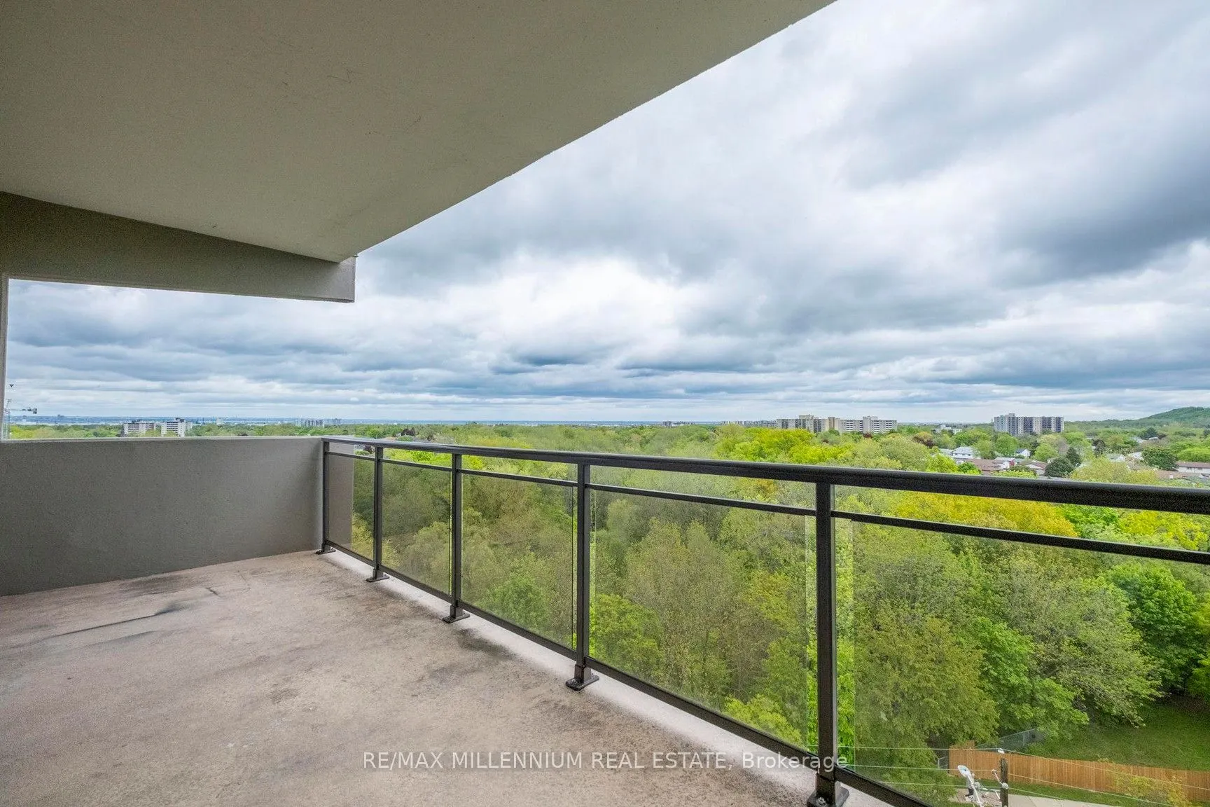 420 Greenhill Avenue, #606