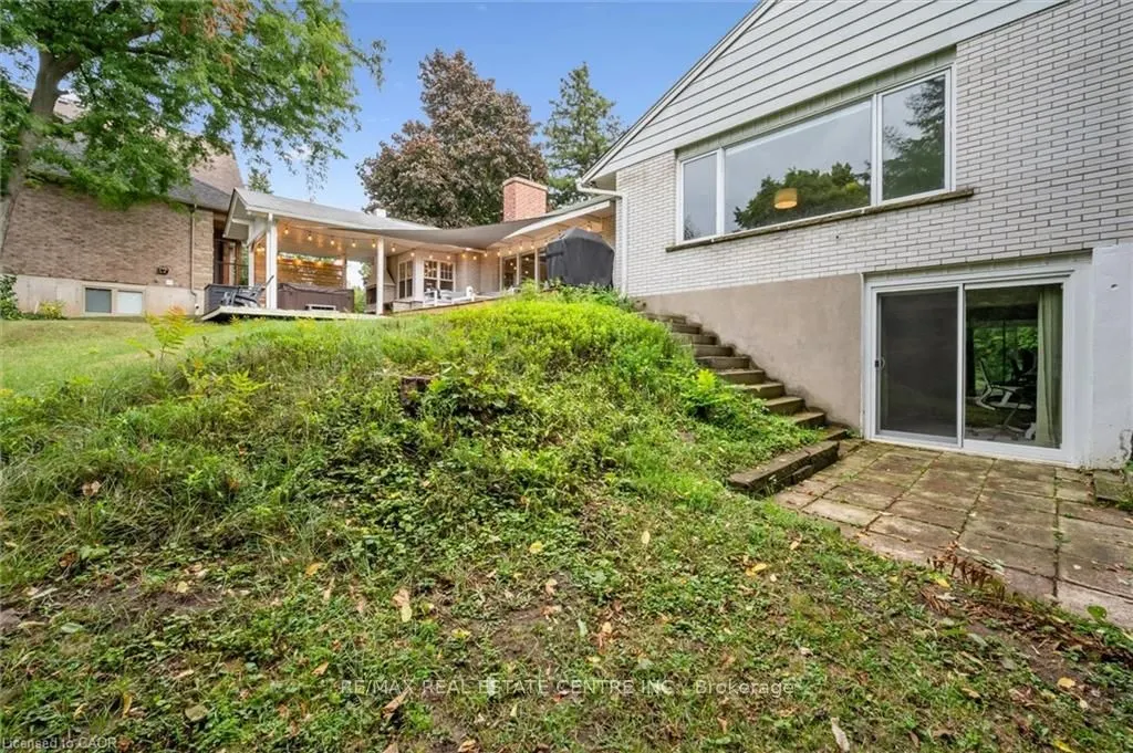 120 Riverbank Drive