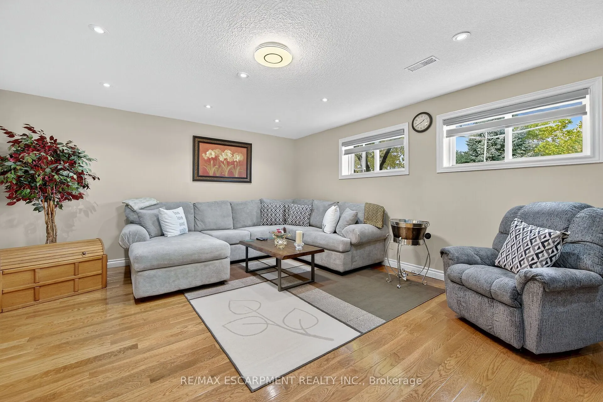 477 Lynden Road