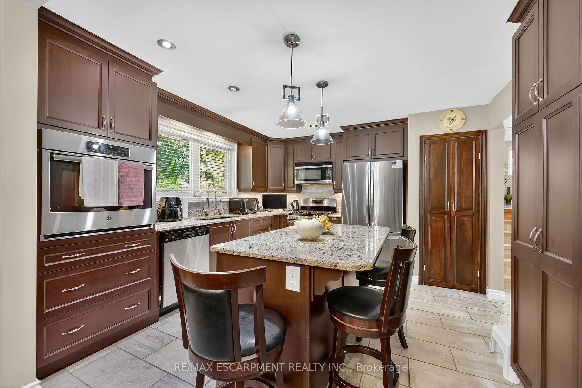 477 Lynden Road
