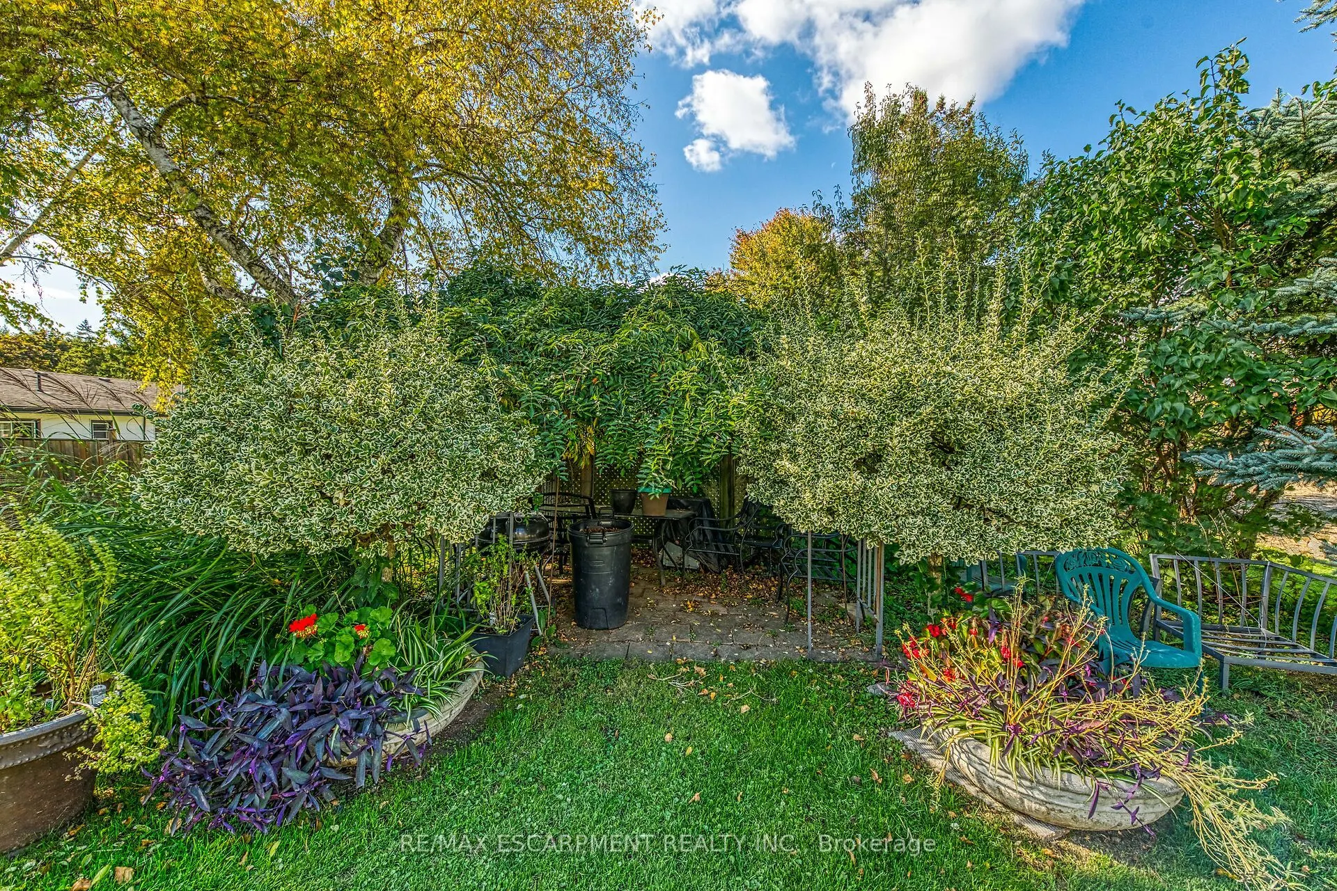 477 Lynden Road
