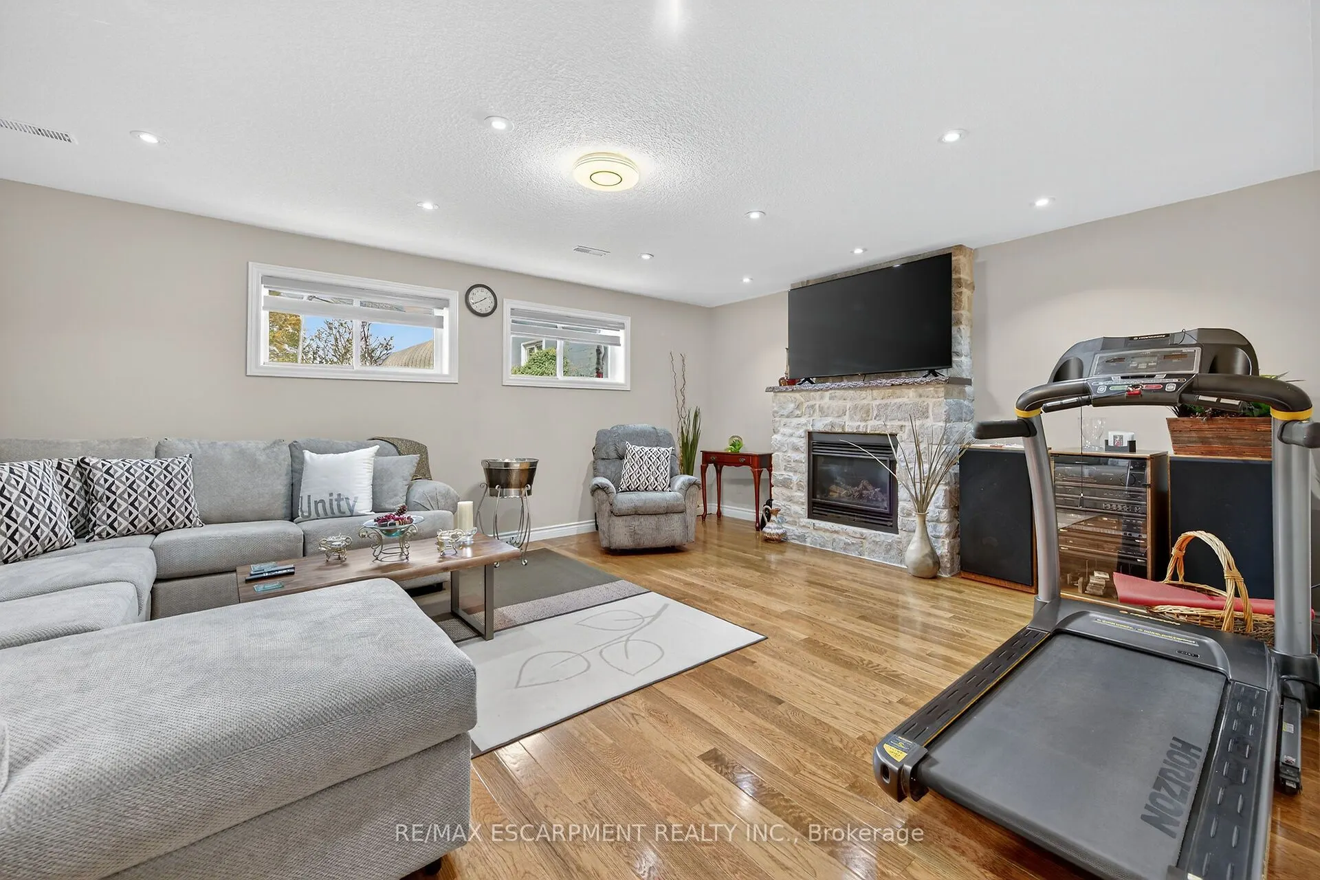 477 Lynden Road