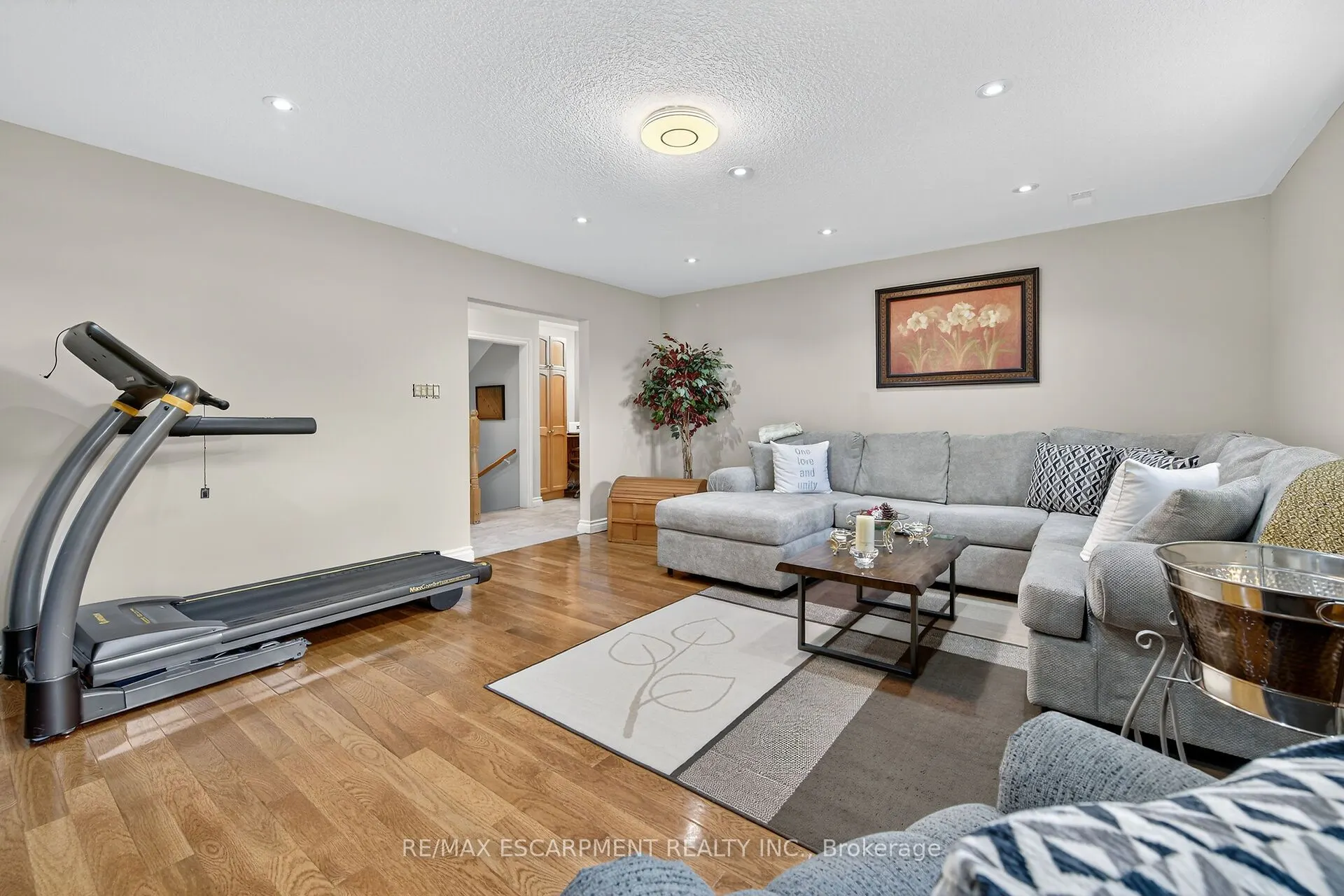 477 Lynden Road