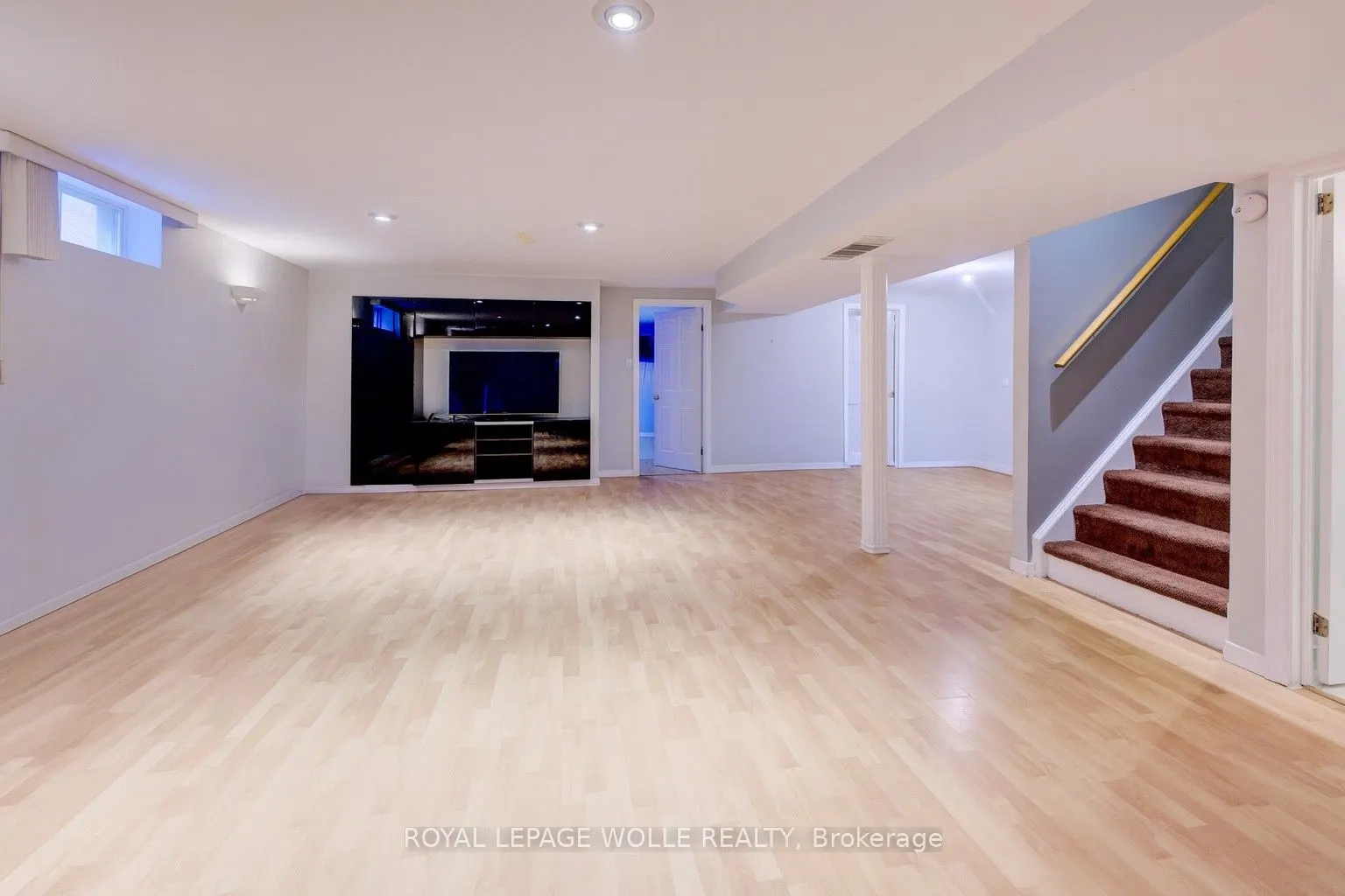 127 Jansen Avenue