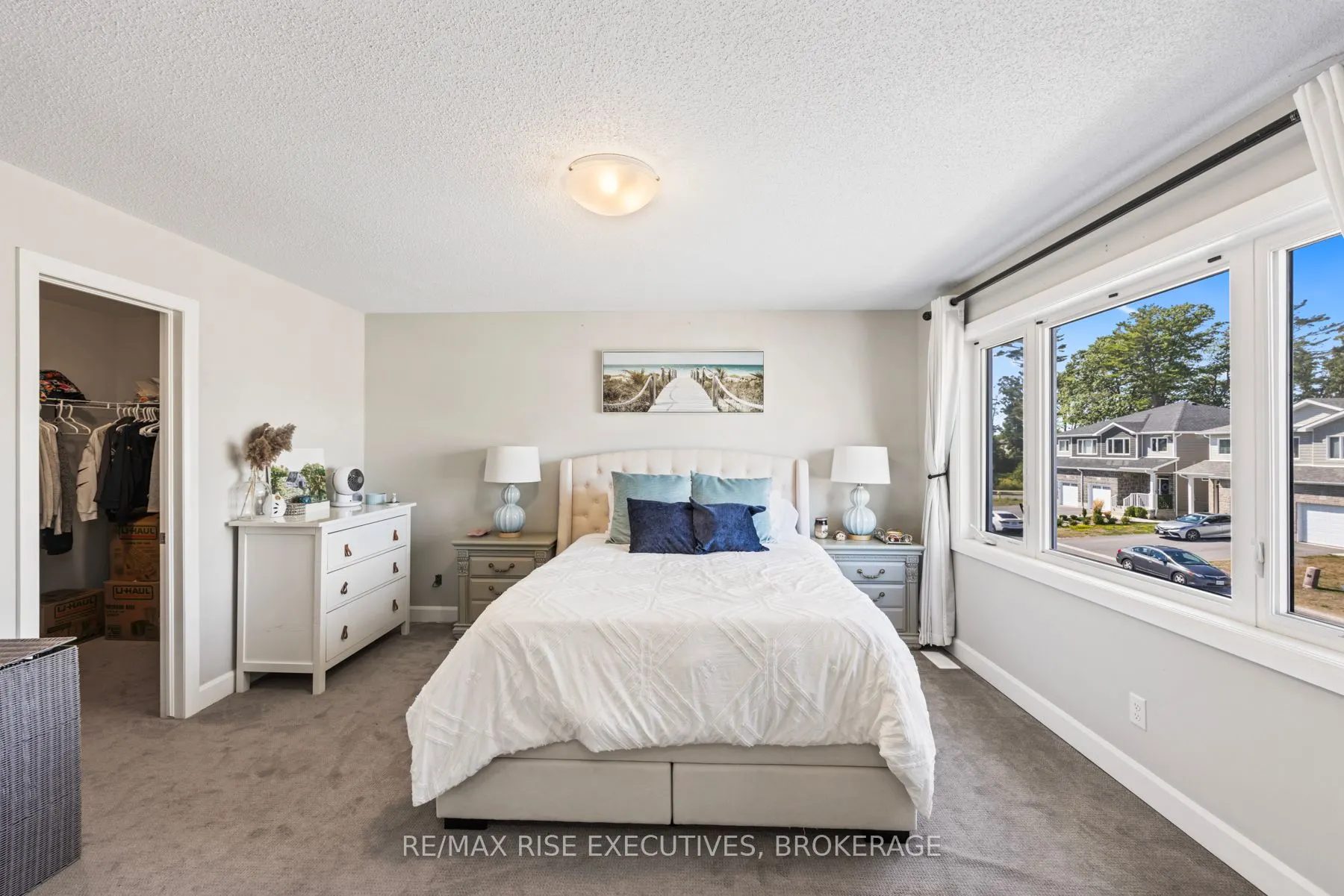 1219 Max Crescent