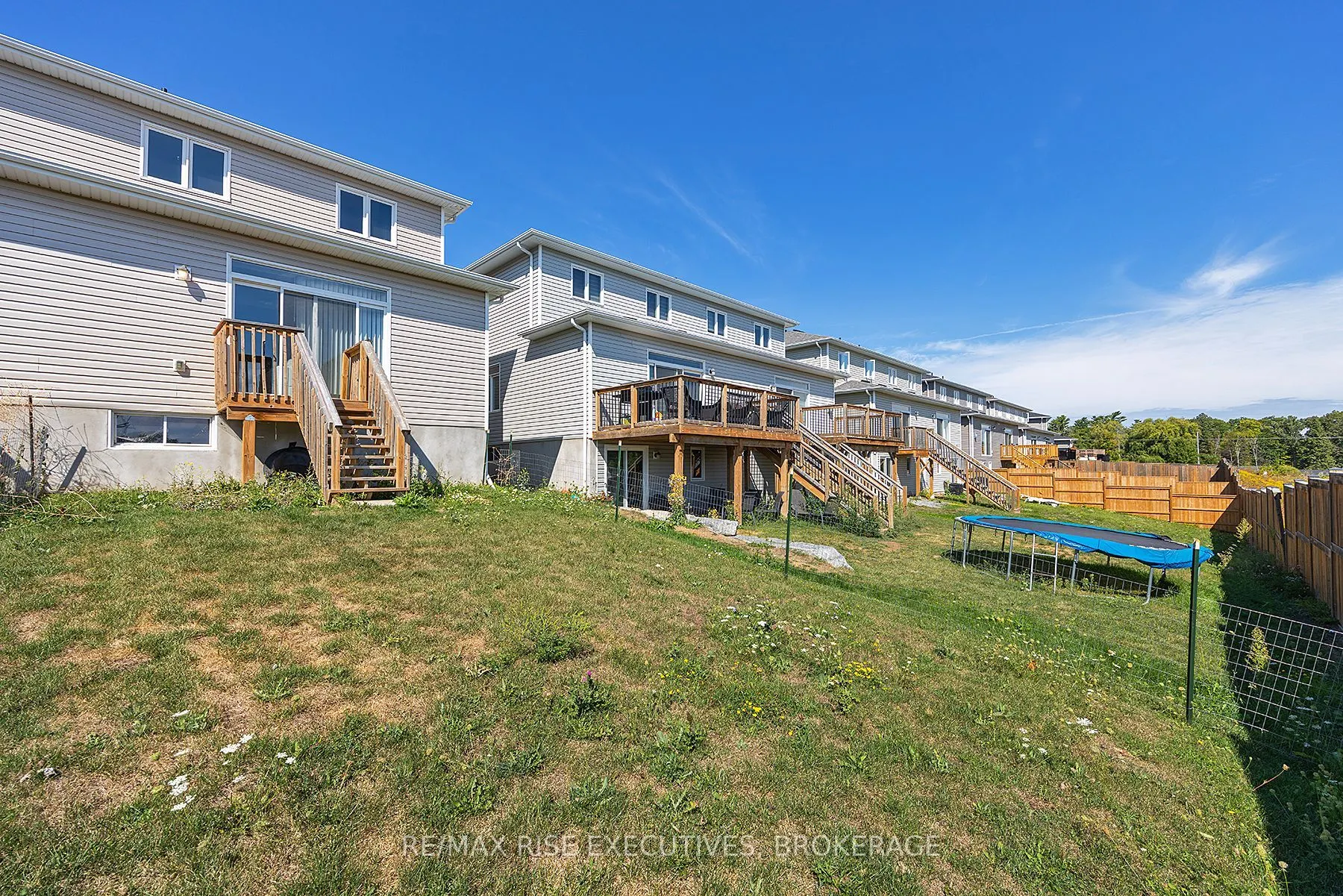 1219 Max Crescent