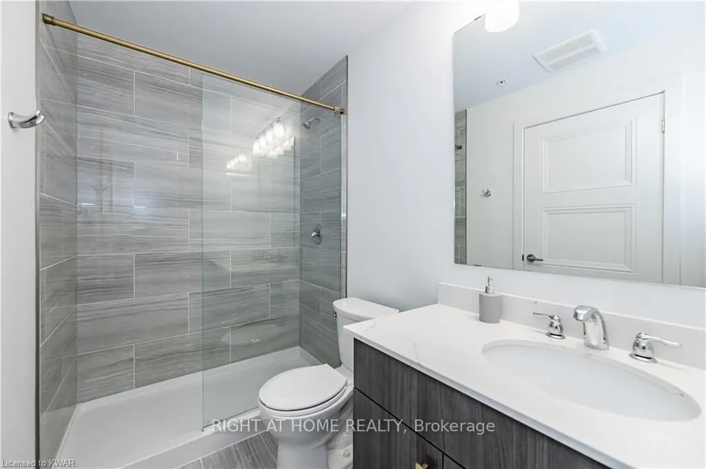 255 Northfield Drive E, #606