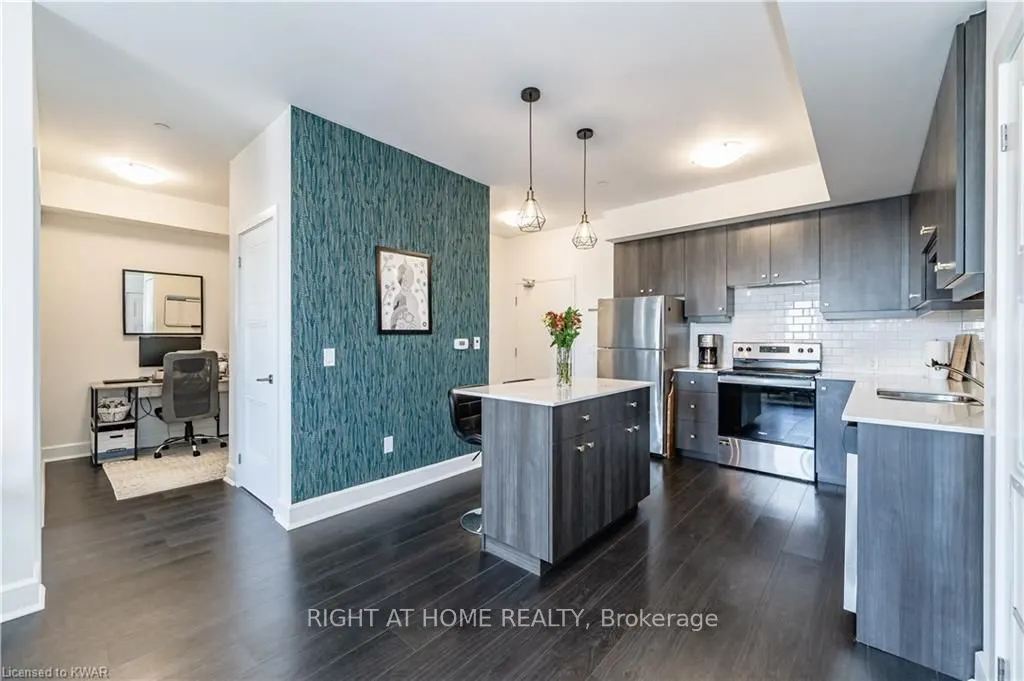 255 Northfield Drive E, #606