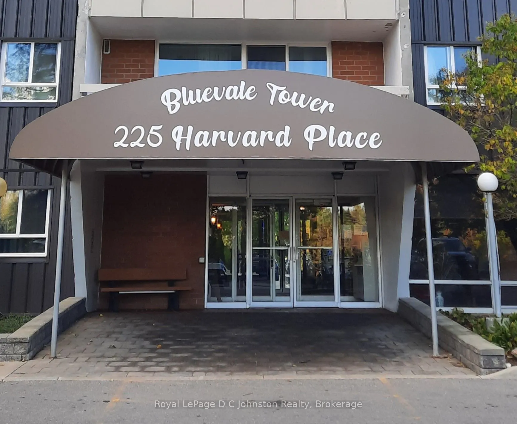225 Harvard Place, #806