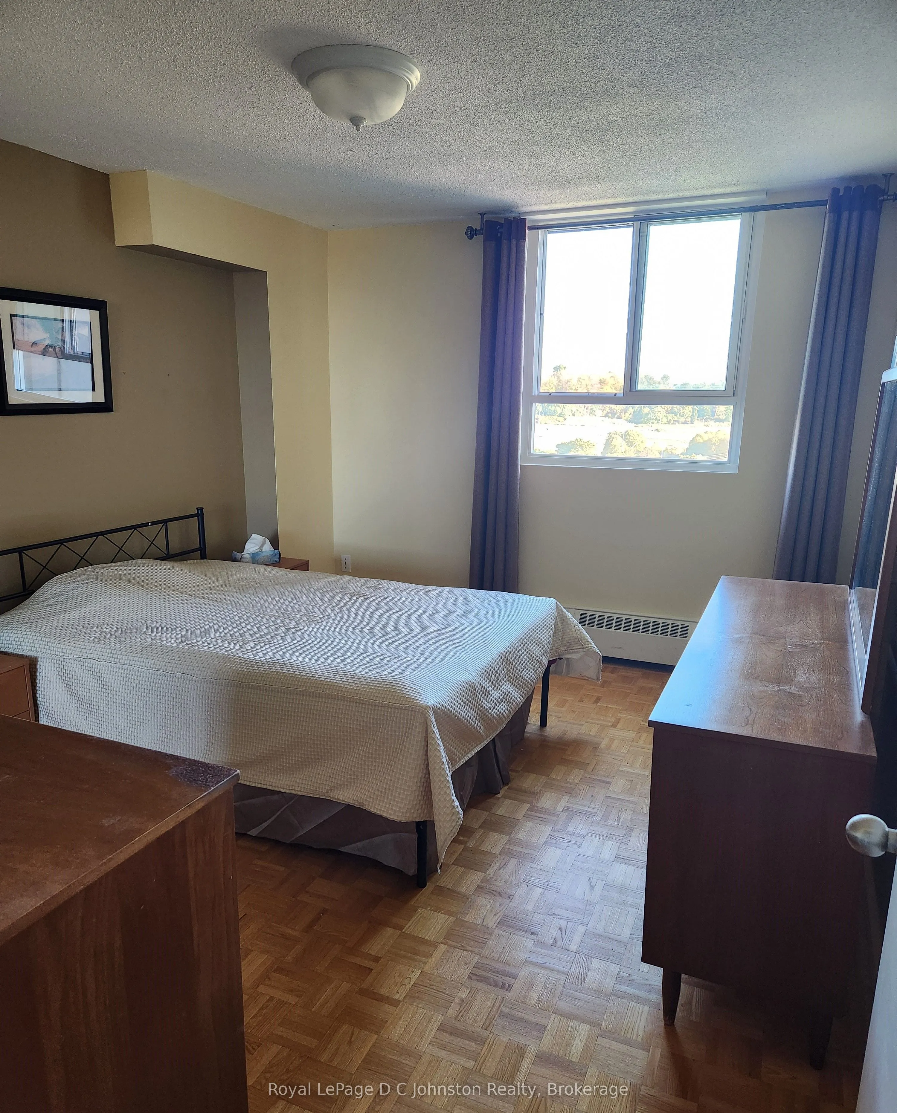 225 Harvard Place, #806