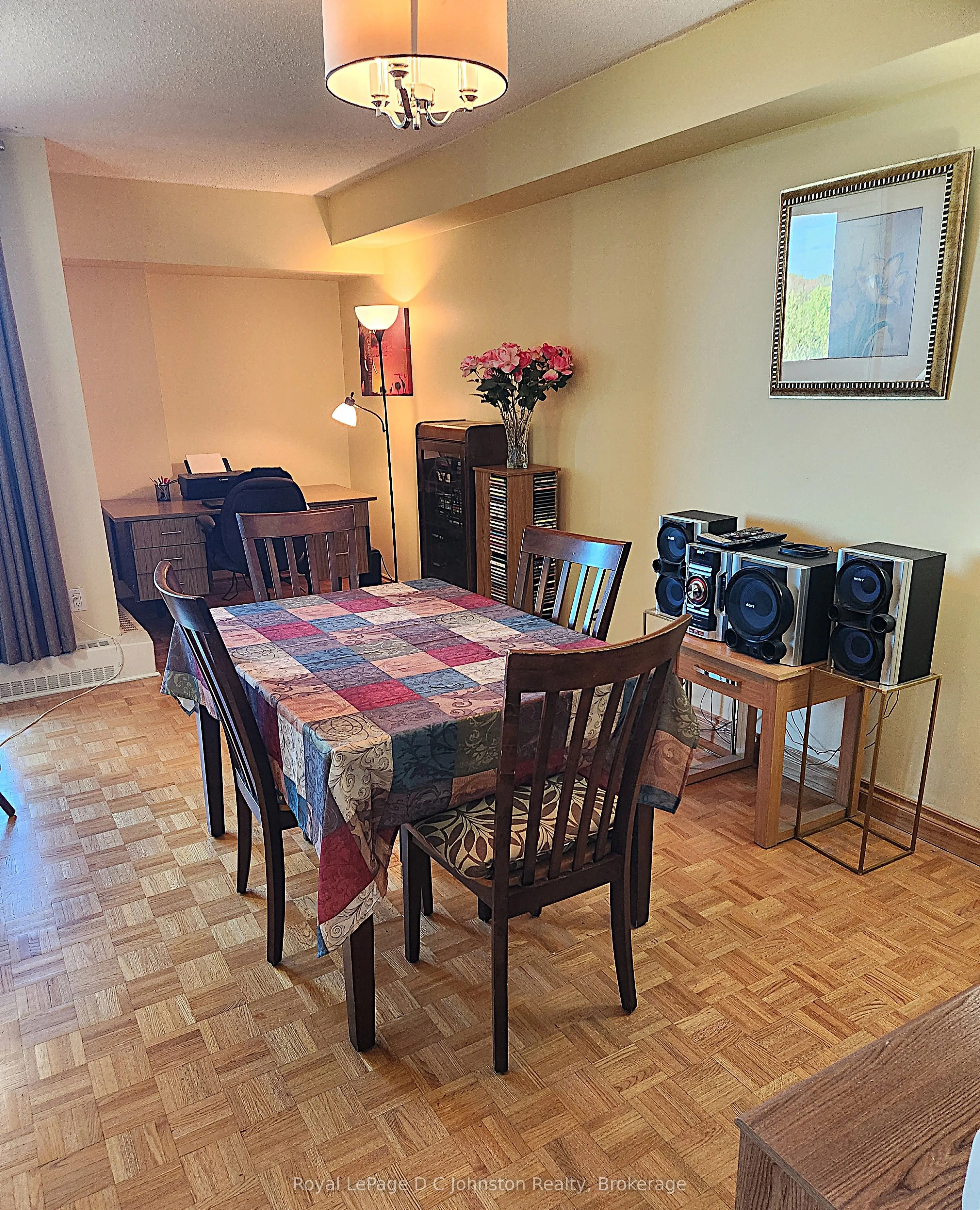 225 Harvard Place, #806