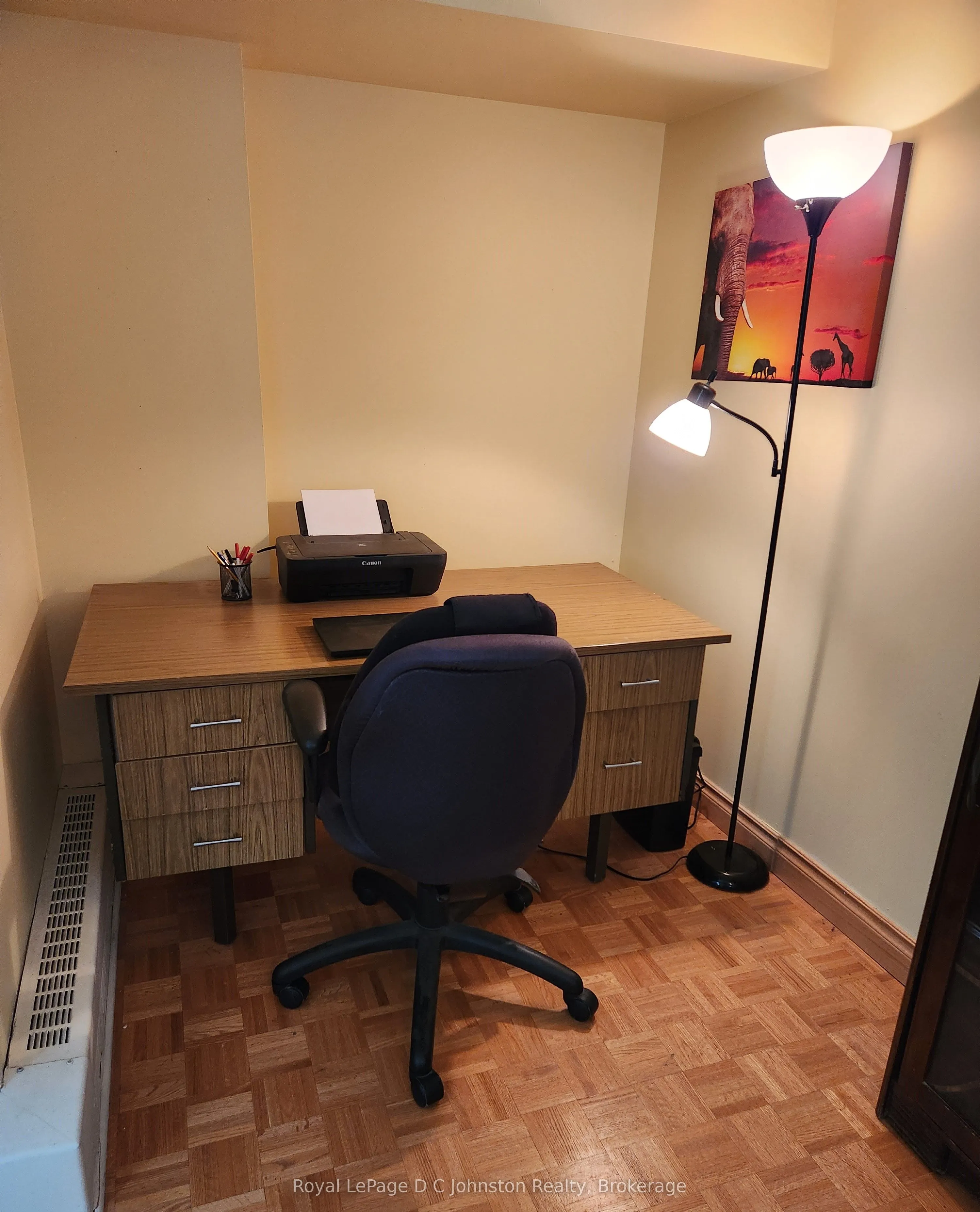 225 Harvard Place, #806