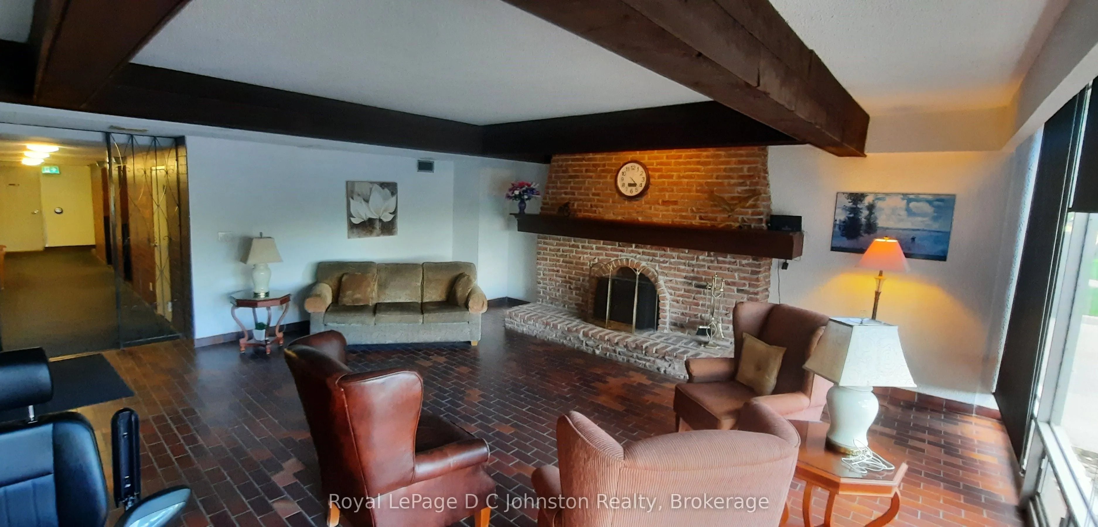 225 Harvard Place, #806