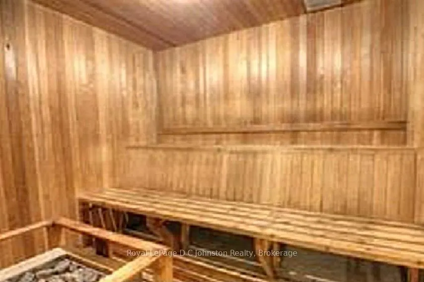 225 Harvard Place, #806