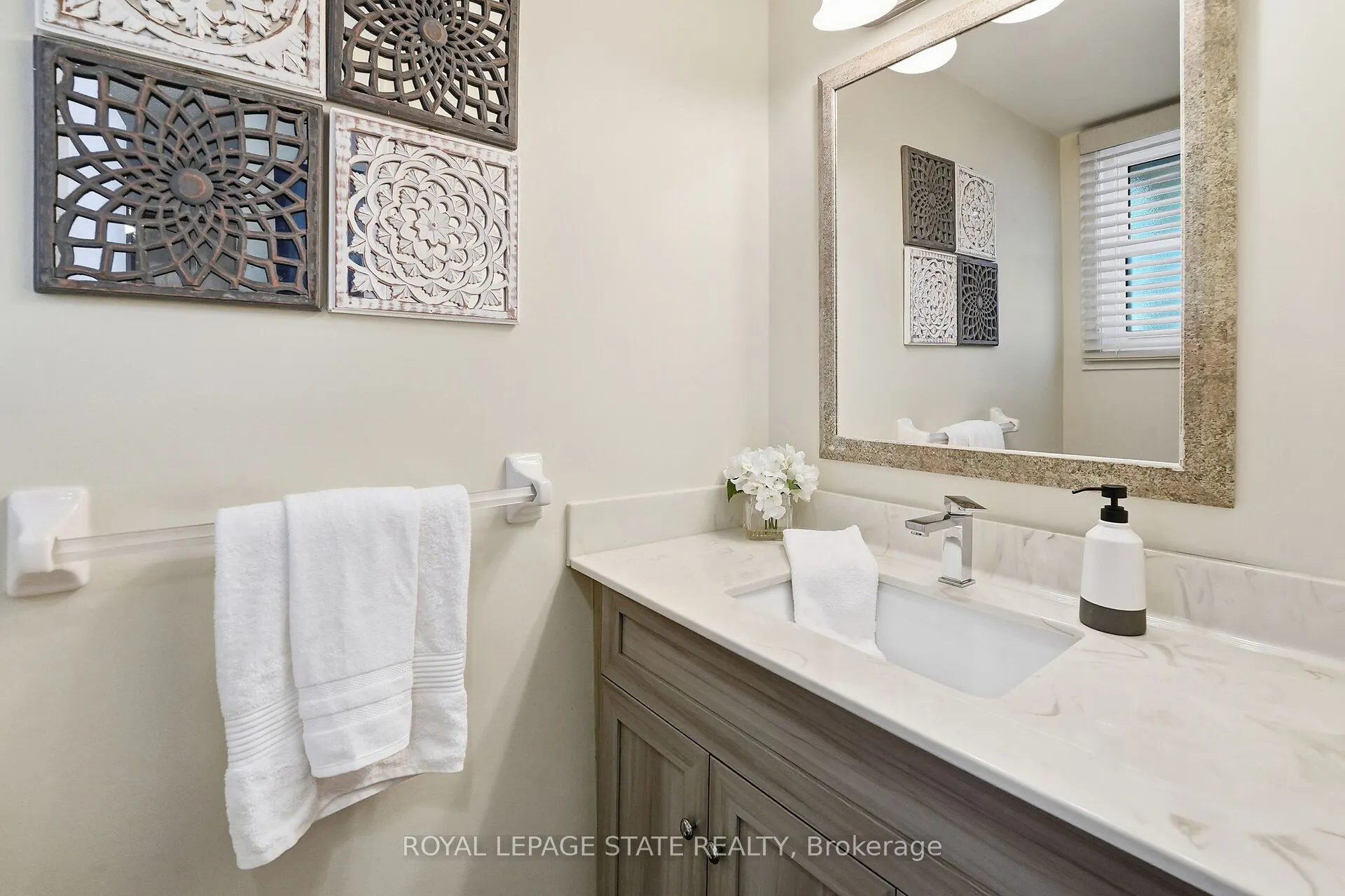 55 Kerman Avenue, #9