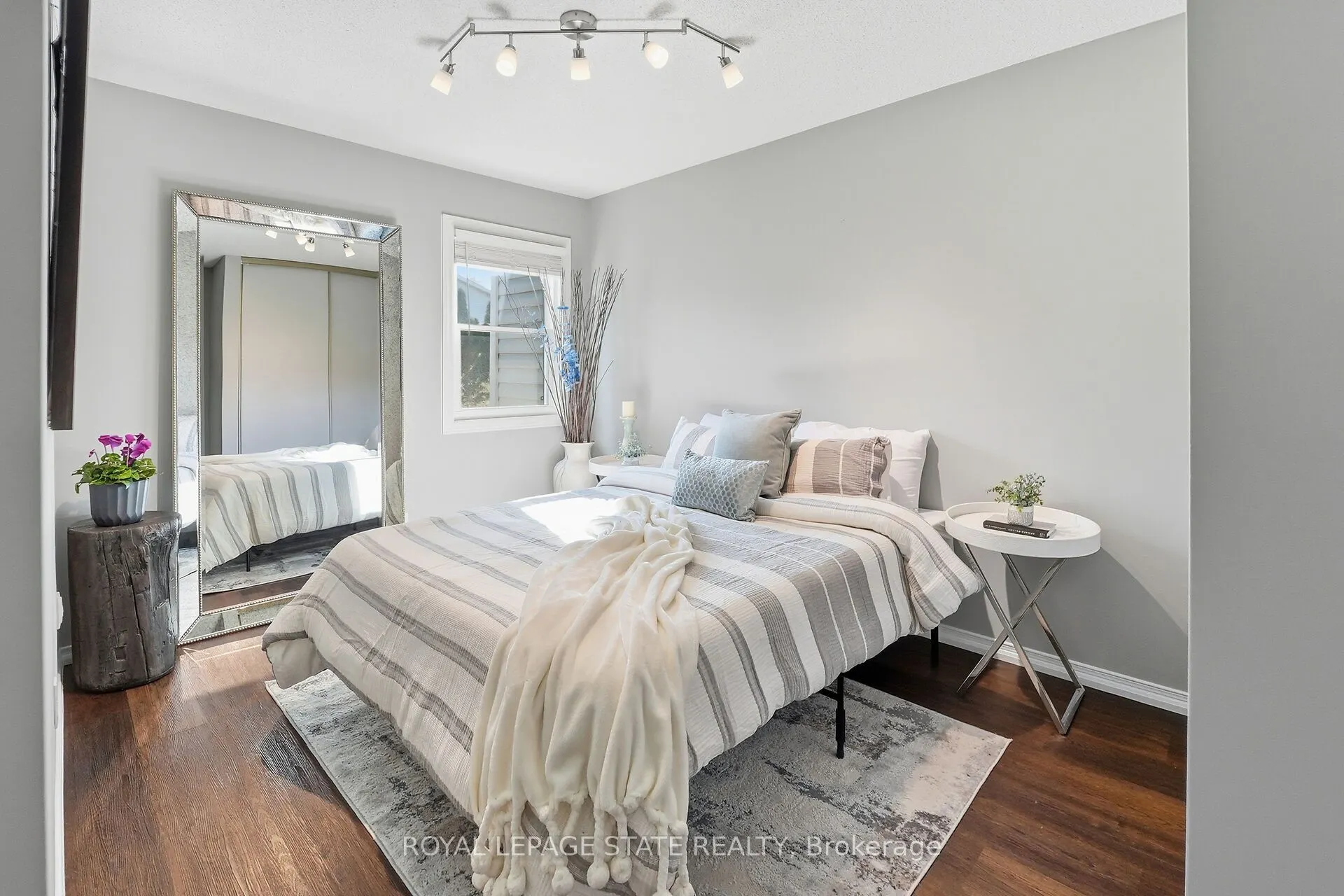 55 Kerman Avenue, #9