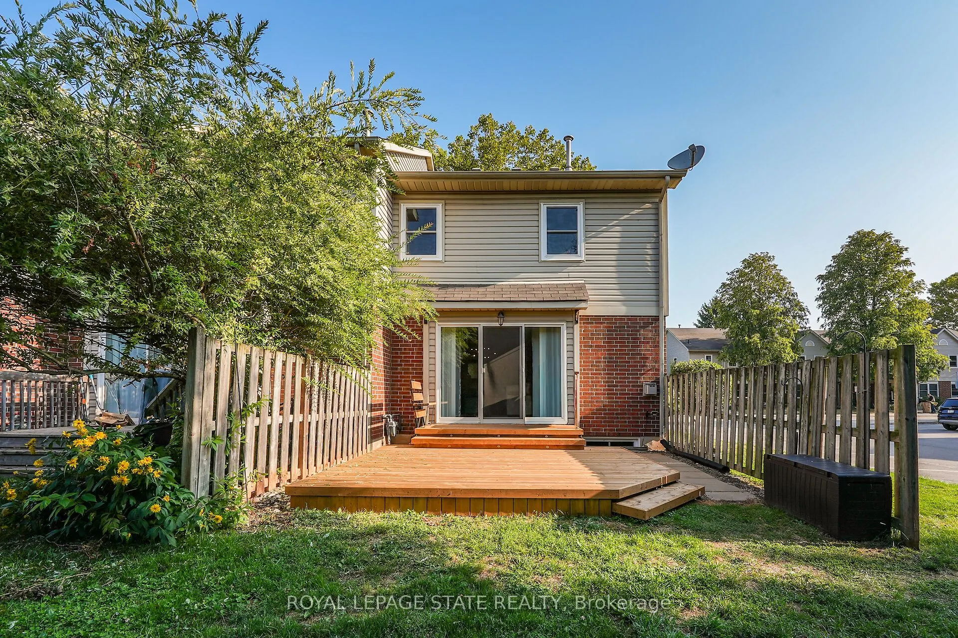 55 Kerman Avenue, #9