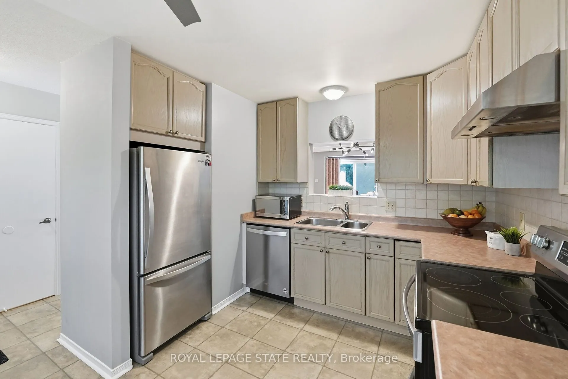 55 Kerman Avenue, #9