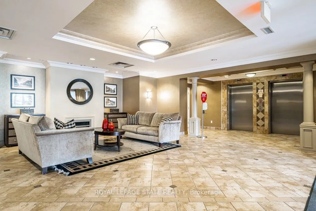 4000 Creekside Drive, #401