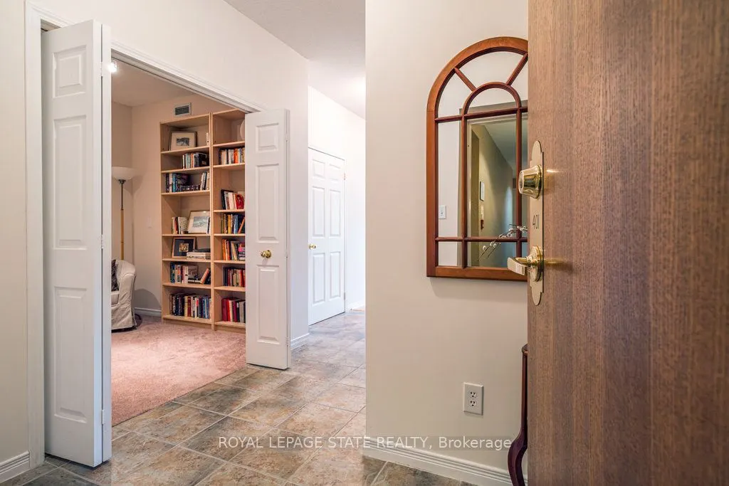 4000 Creekside Drive, #401
