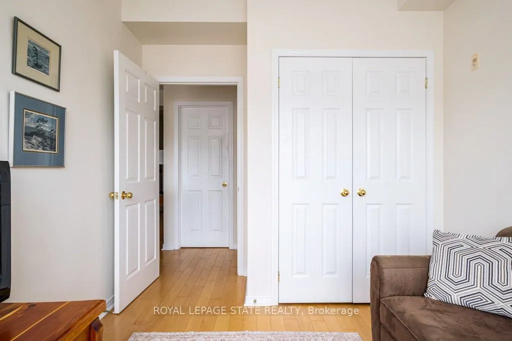 4000 Creekside Drive, #401