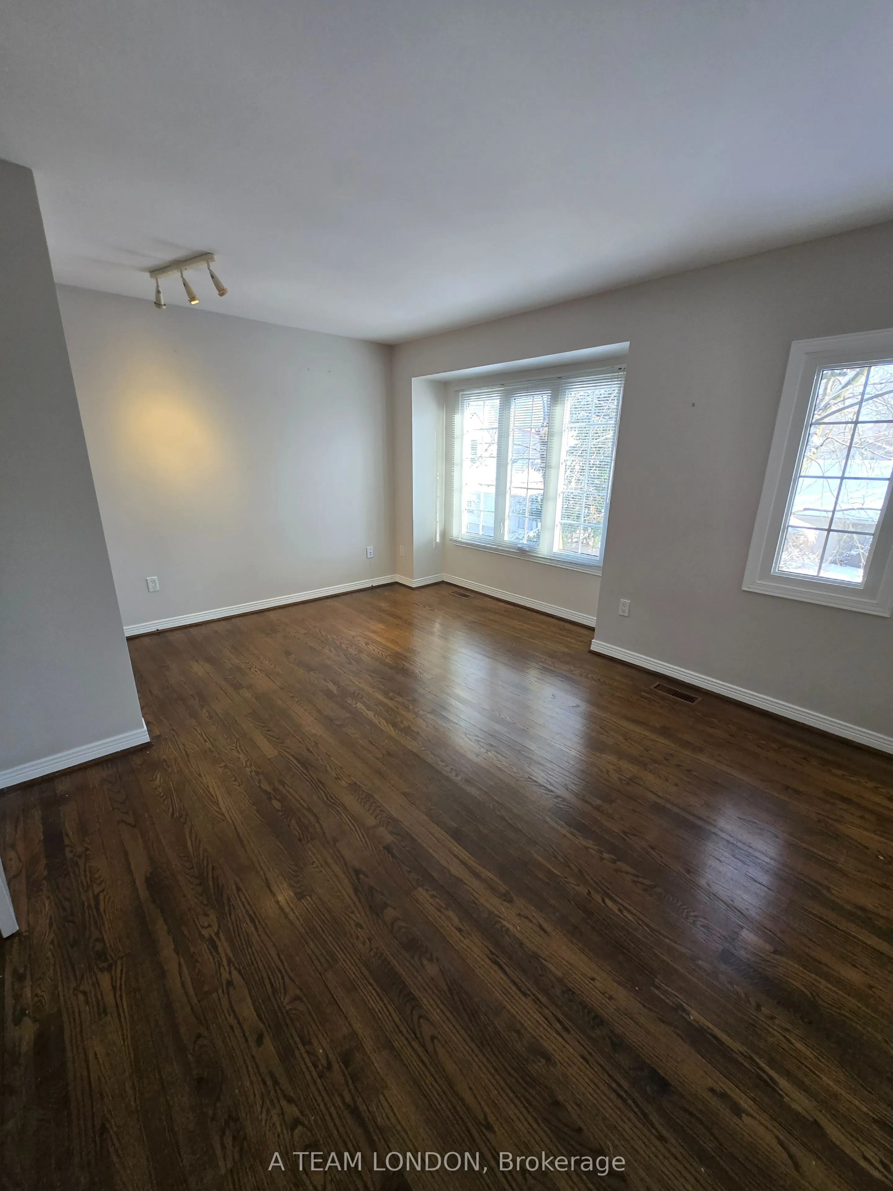 39 Regina Street, #3 & 4