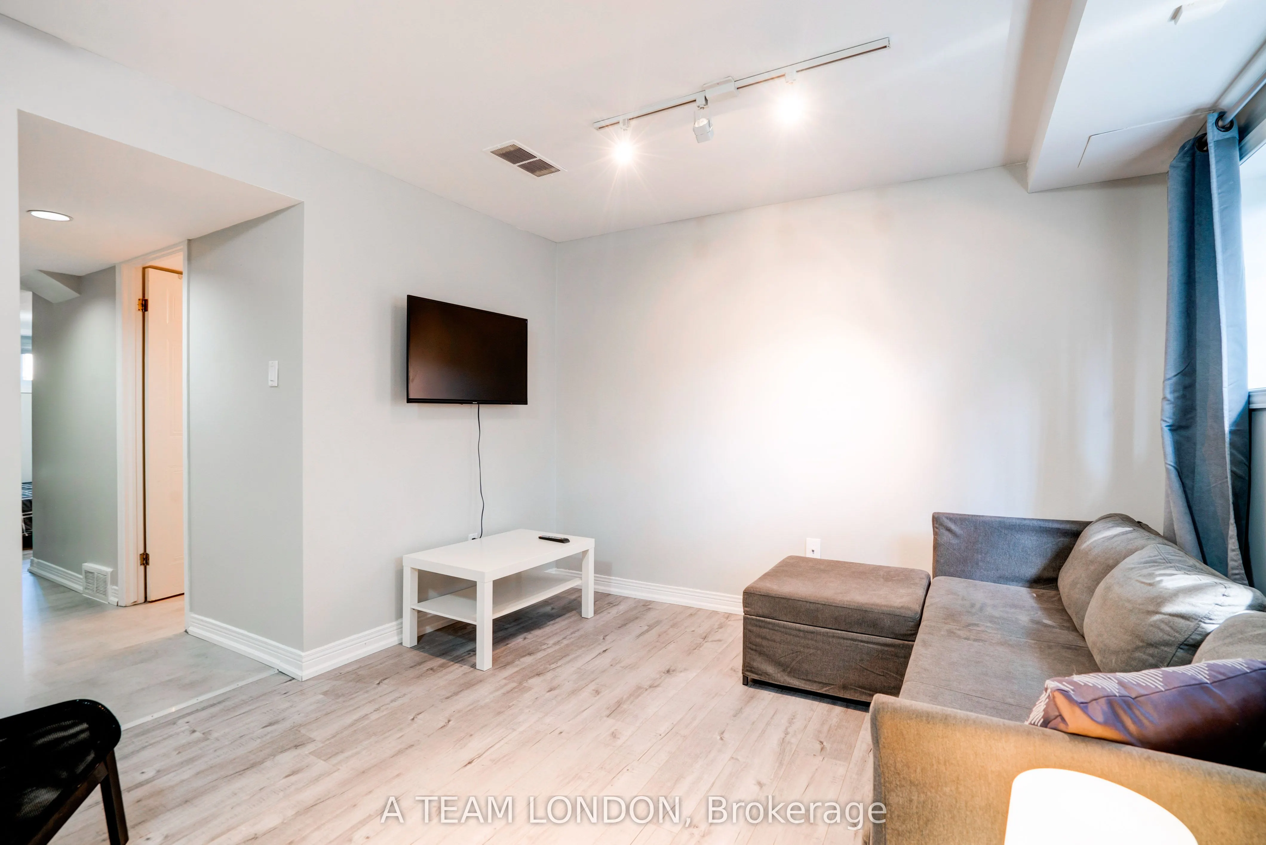 39 Regina Street, #3 & 4